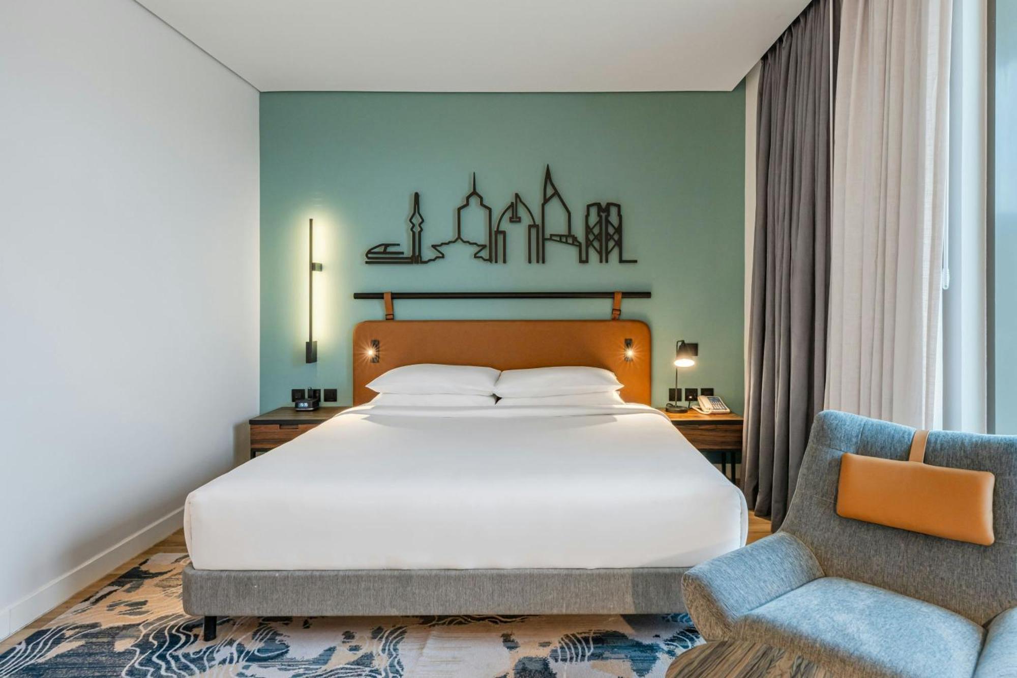 Executive King Room with City View and Balcony