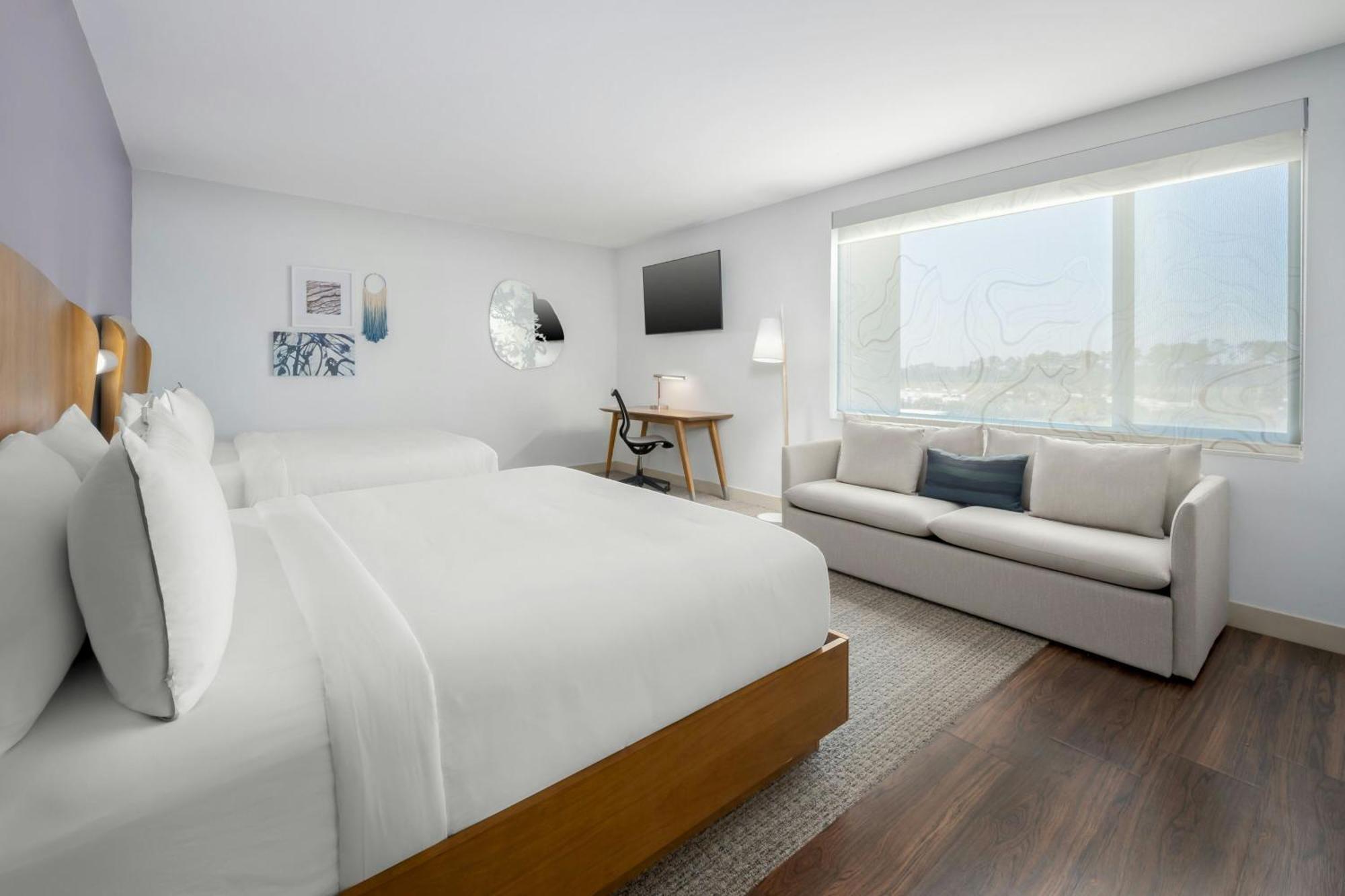 Studio with Two King Beds and Non-Private Sofa Bed