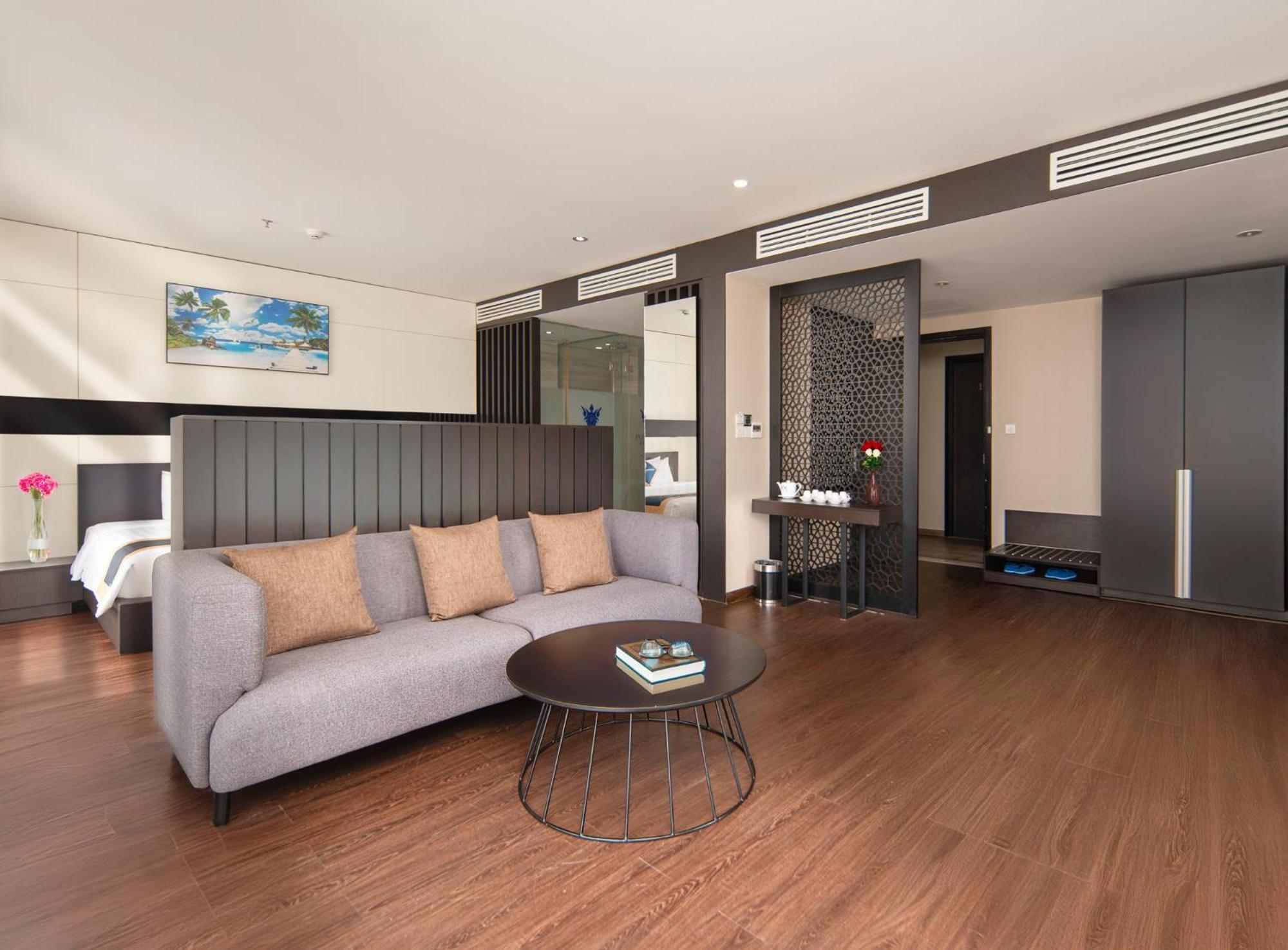 Poseidon Suite