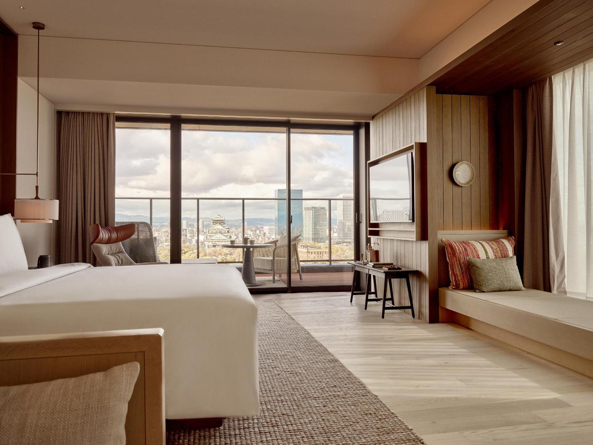 Junior Suite Double - Osaka Castle view