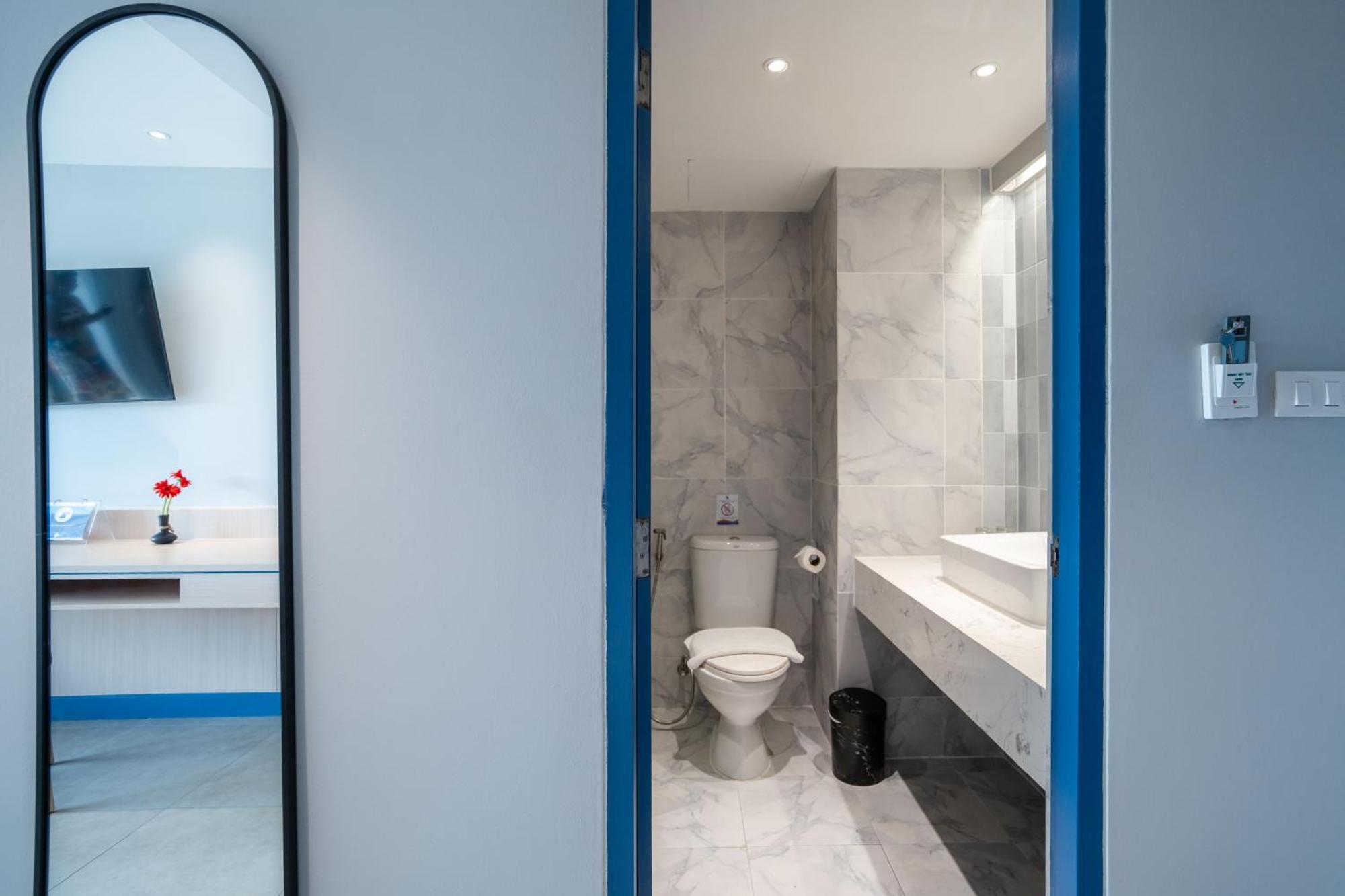Superior Double or Twin Room with Pool View