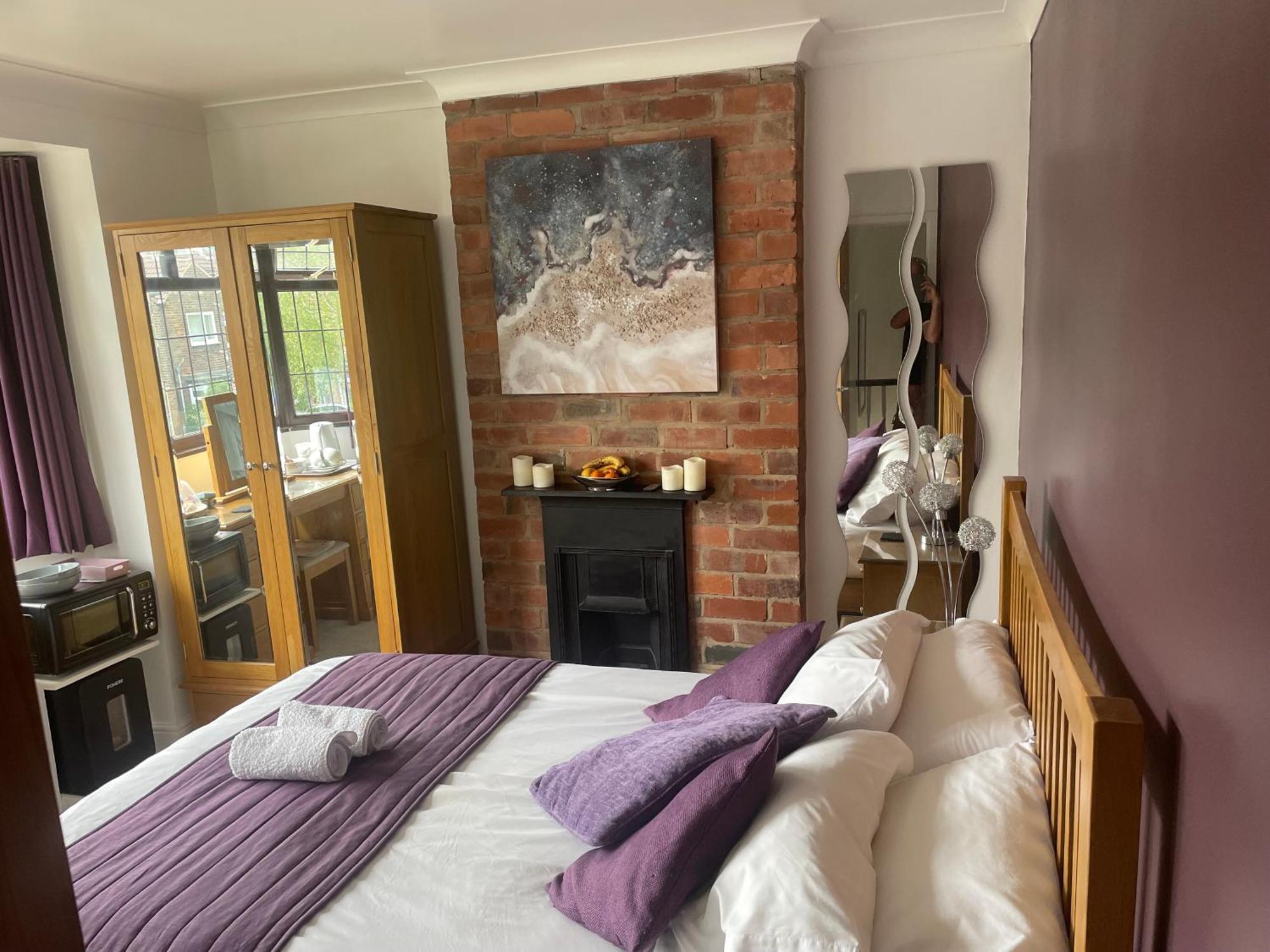 Double Room with Private Bathroom