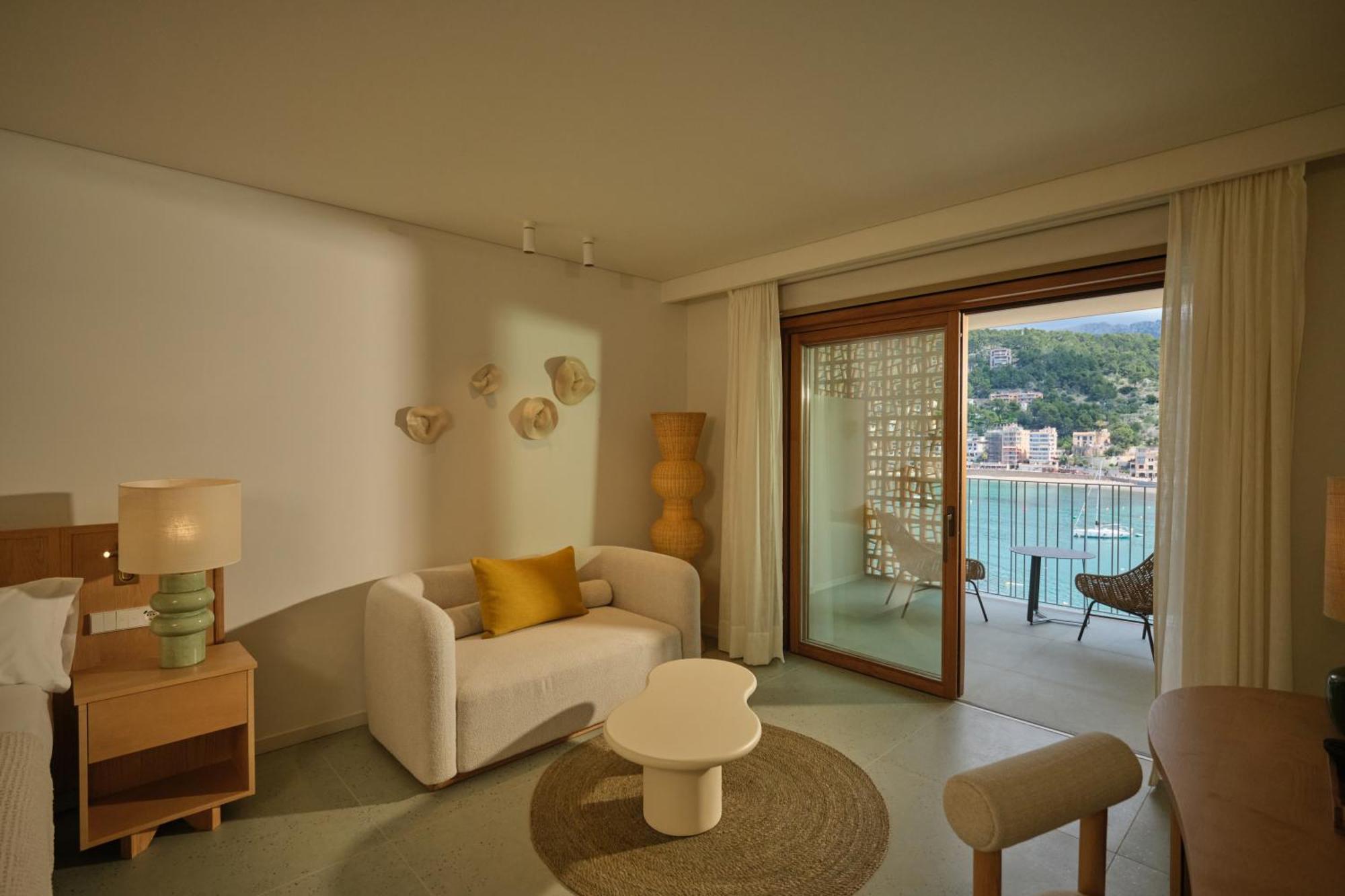 Deluxe Double Room with Sea View