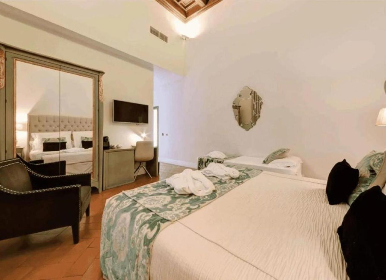 Deluxe Triple Room