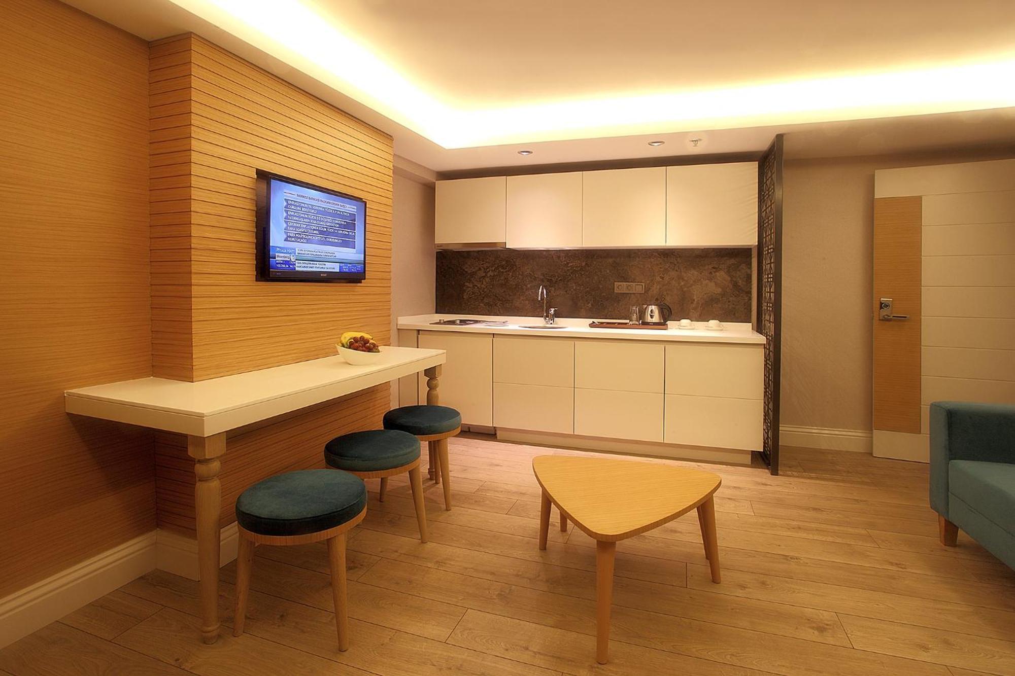 One-Bedroom Suite