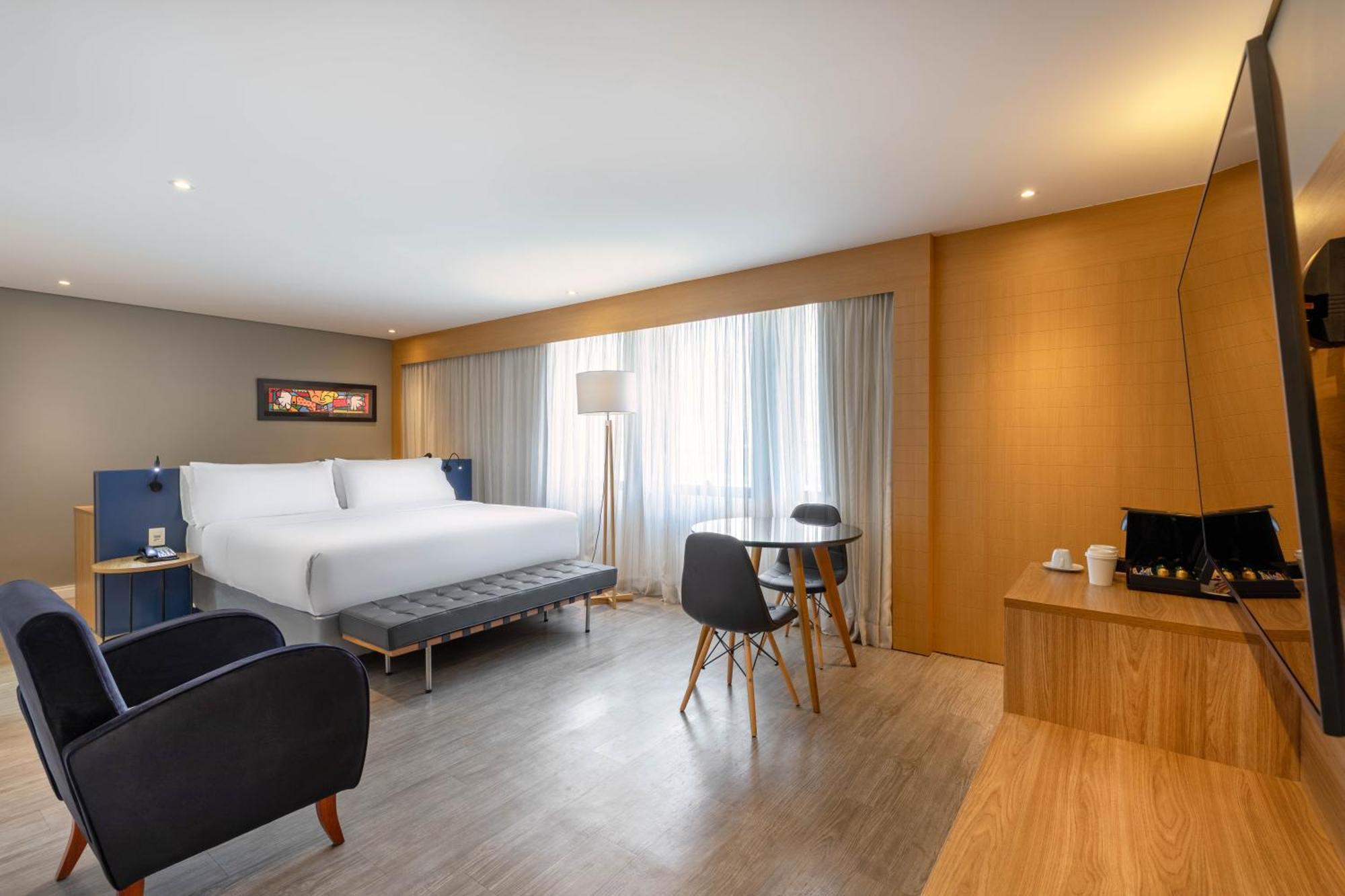 Premium King Room