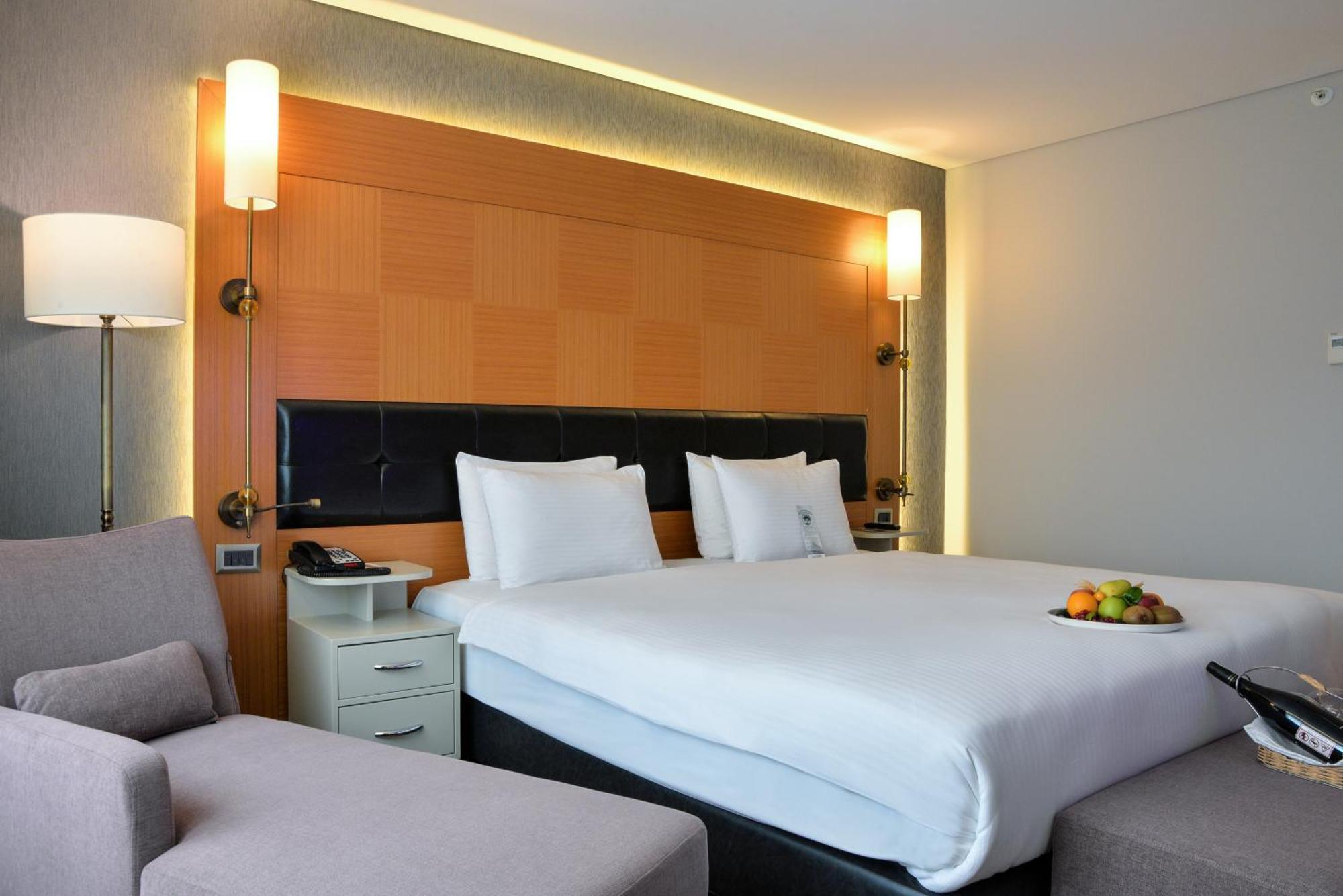 Standard King Room