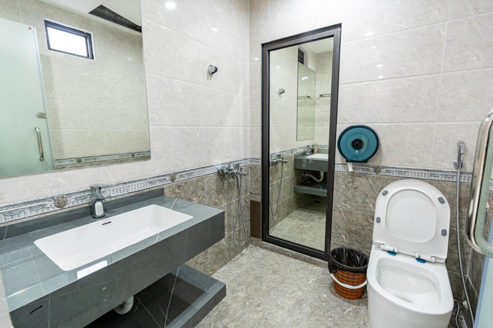 Large Double Room