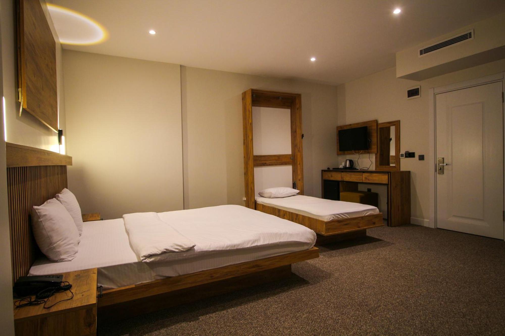 Triple Room with Balcony