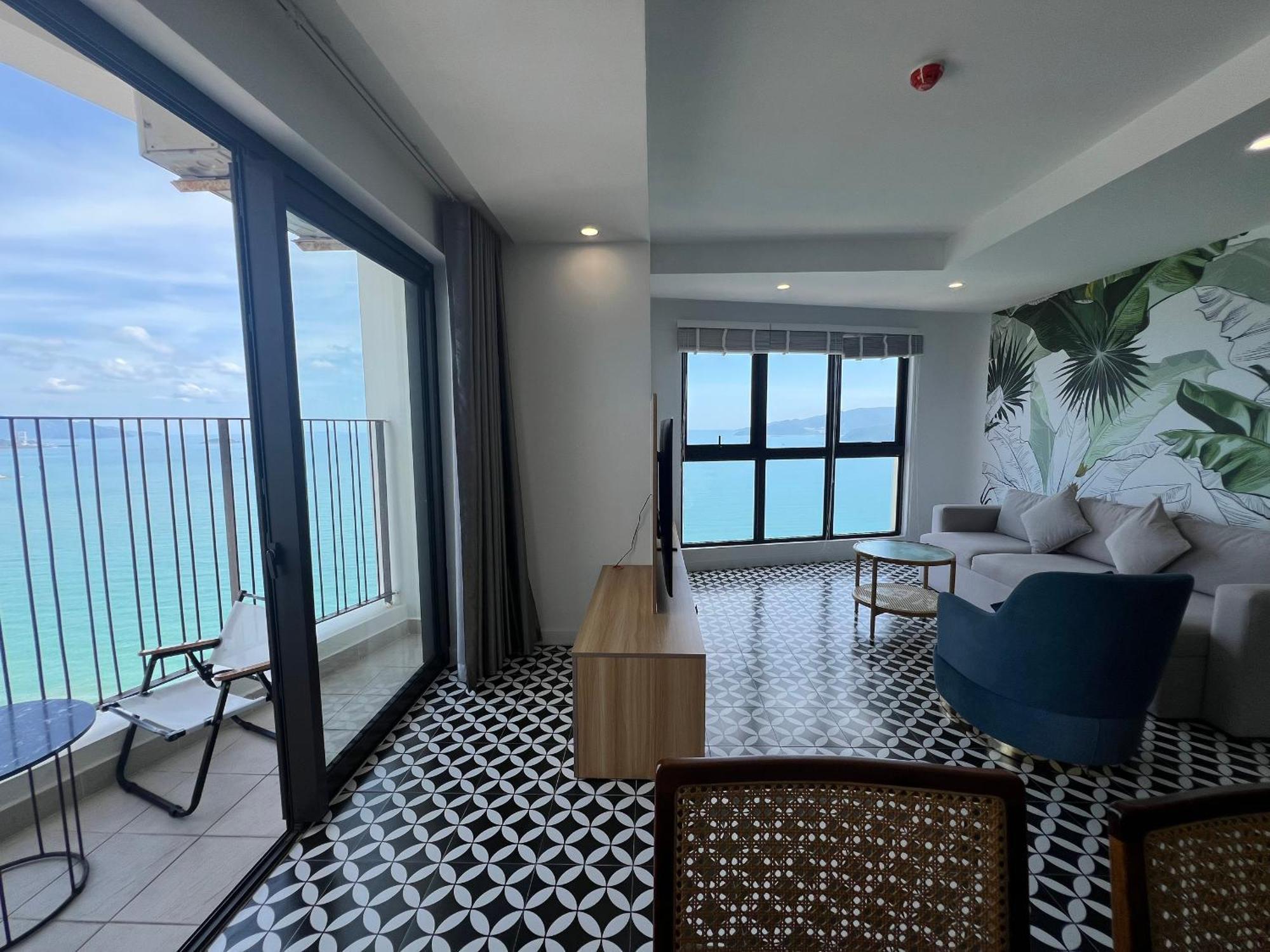 Deluxe Apartment