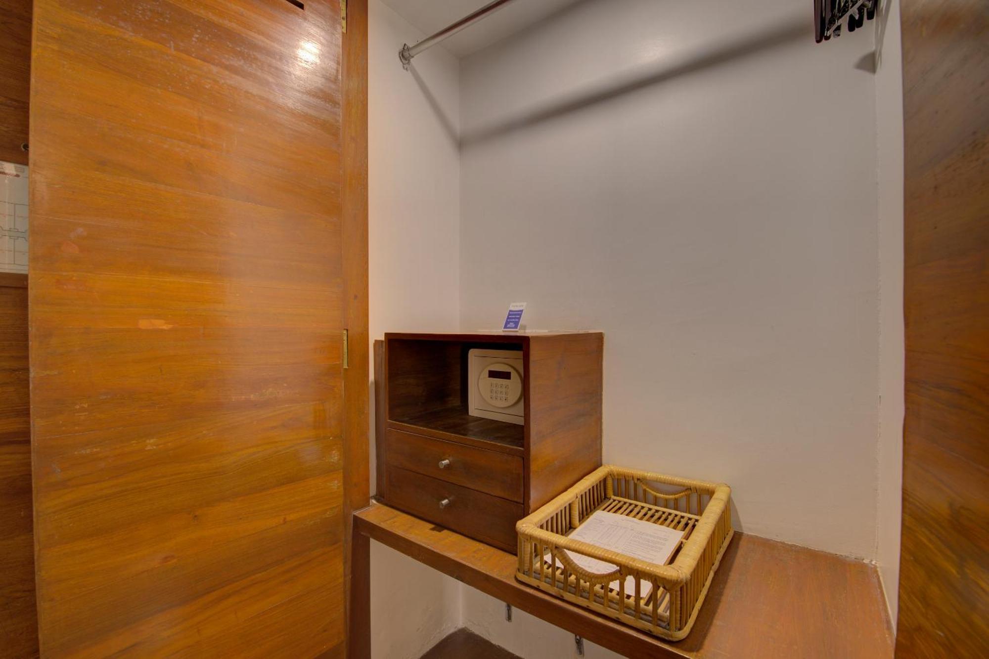 Premium with Double Bed and Sea View - Complimentary minibar (01 per stay)