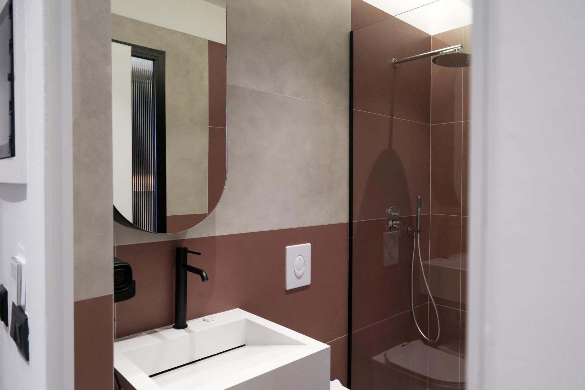 Double or Twin Room with City View