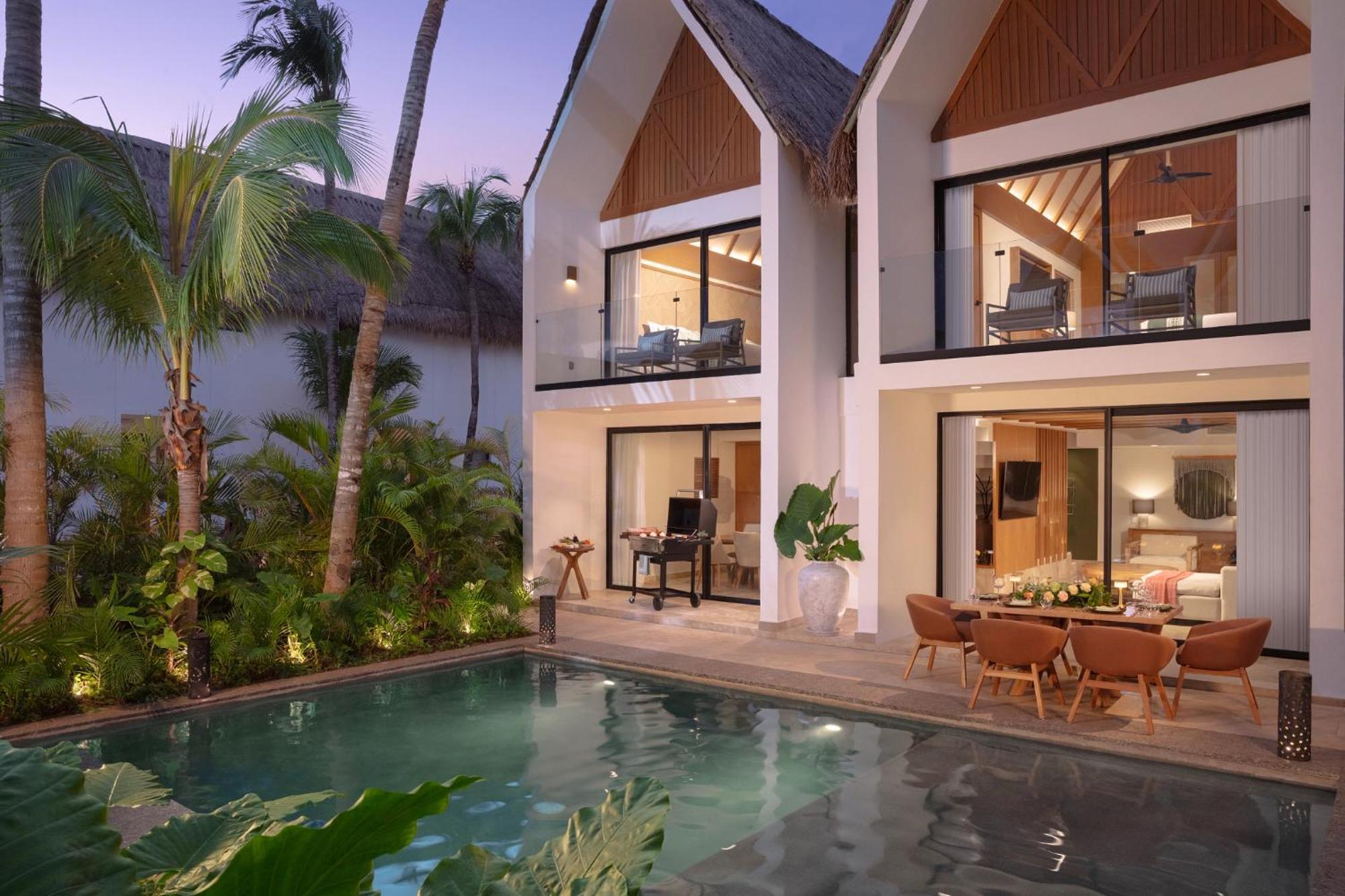 Club Two-Story Villa