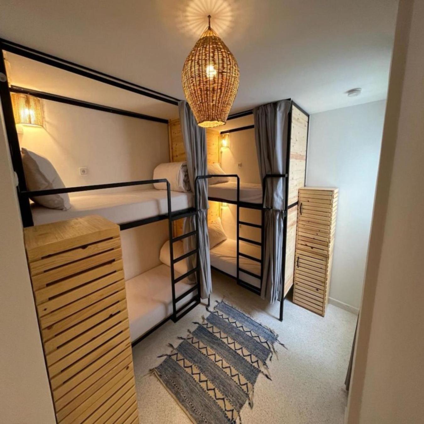 Quadruple Room with Private Bathroom