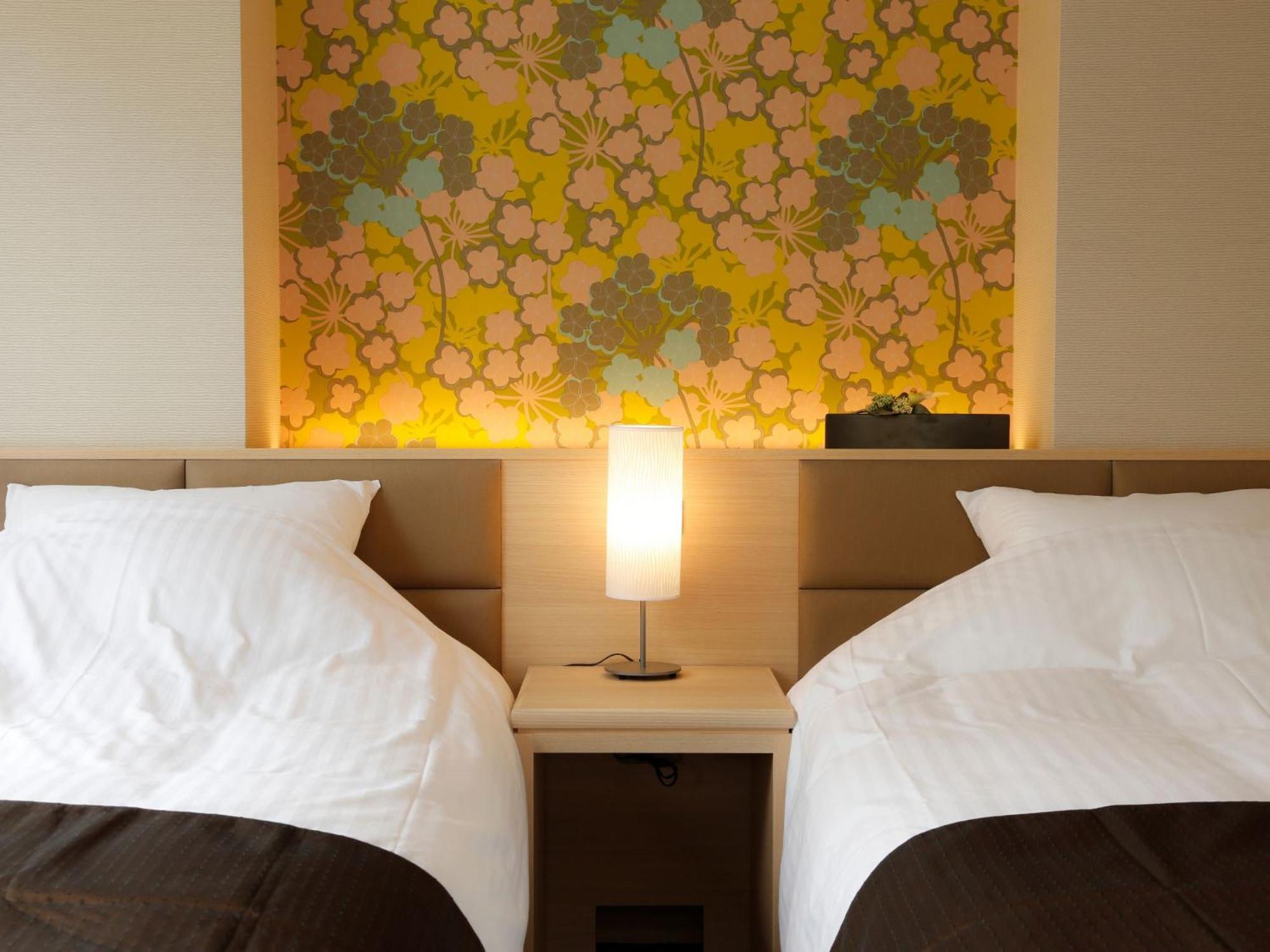 Twin Room with Shared Bathroom