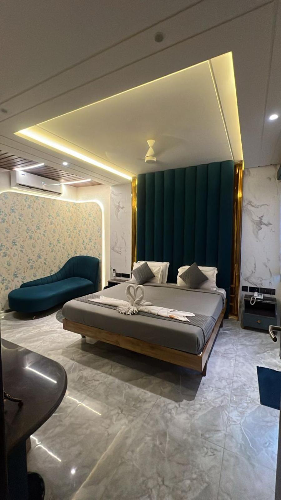 Luxury Triple Room