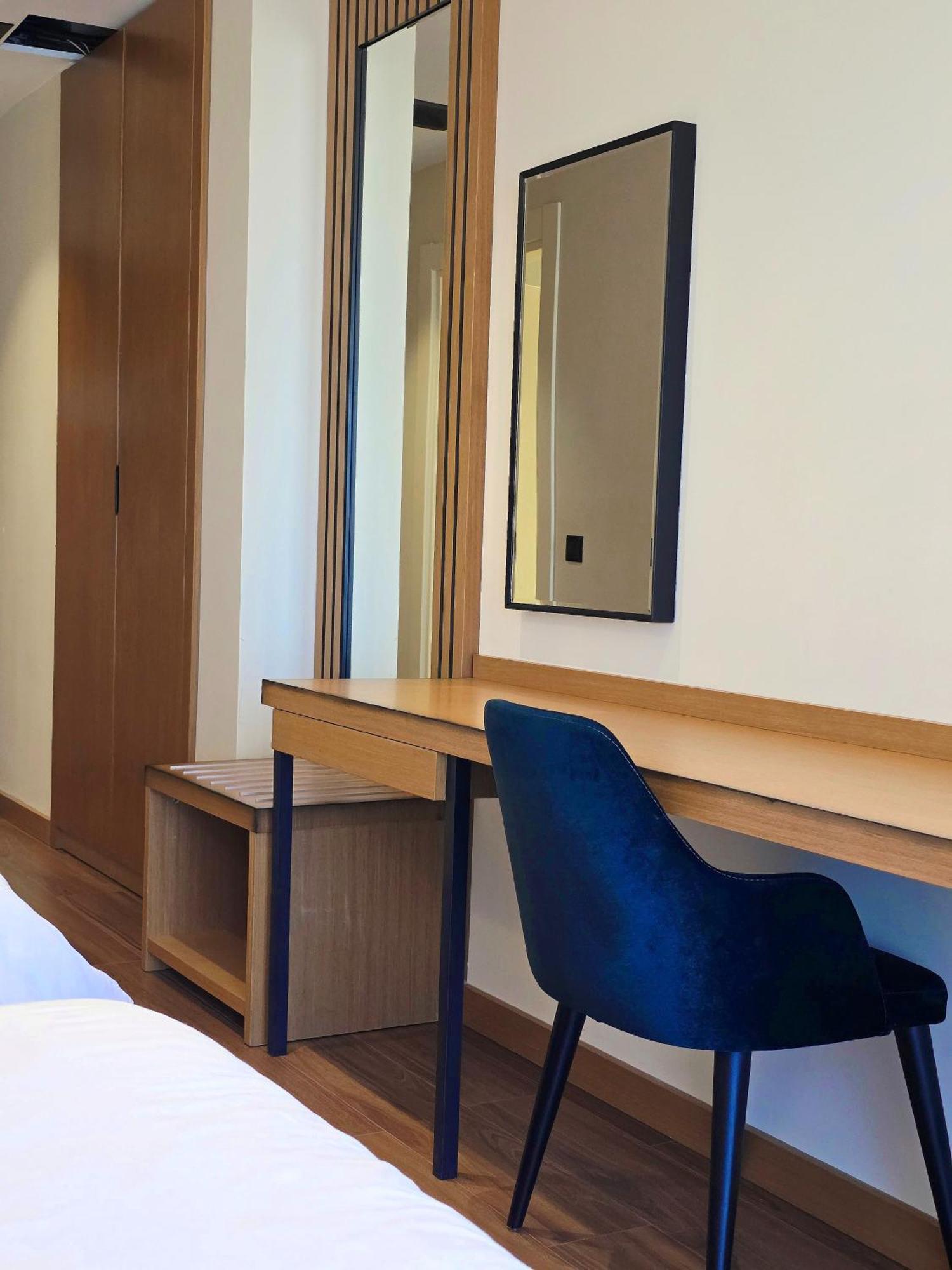Deluxe Double Room with Extra Bed