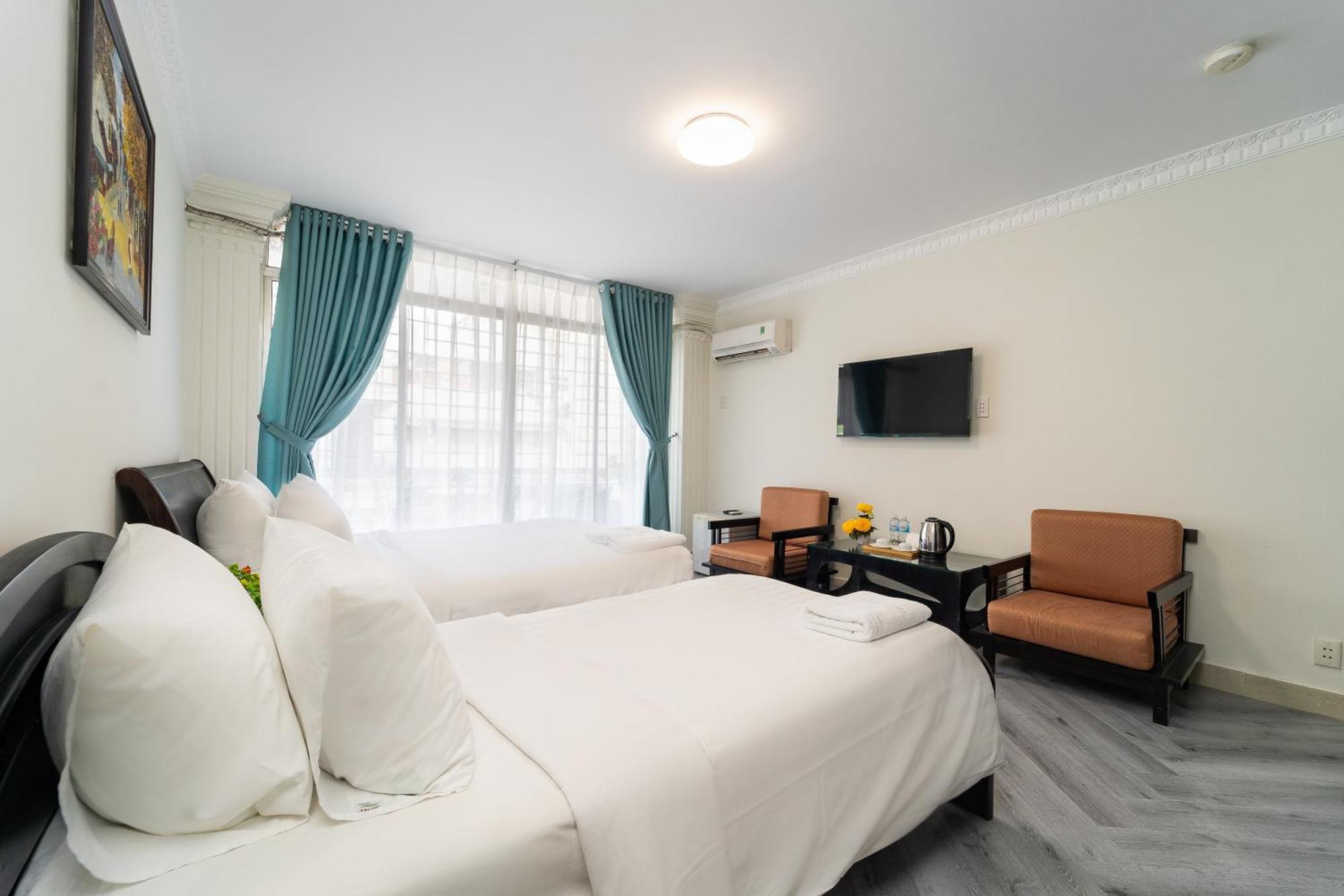 Triple Room with Balcony