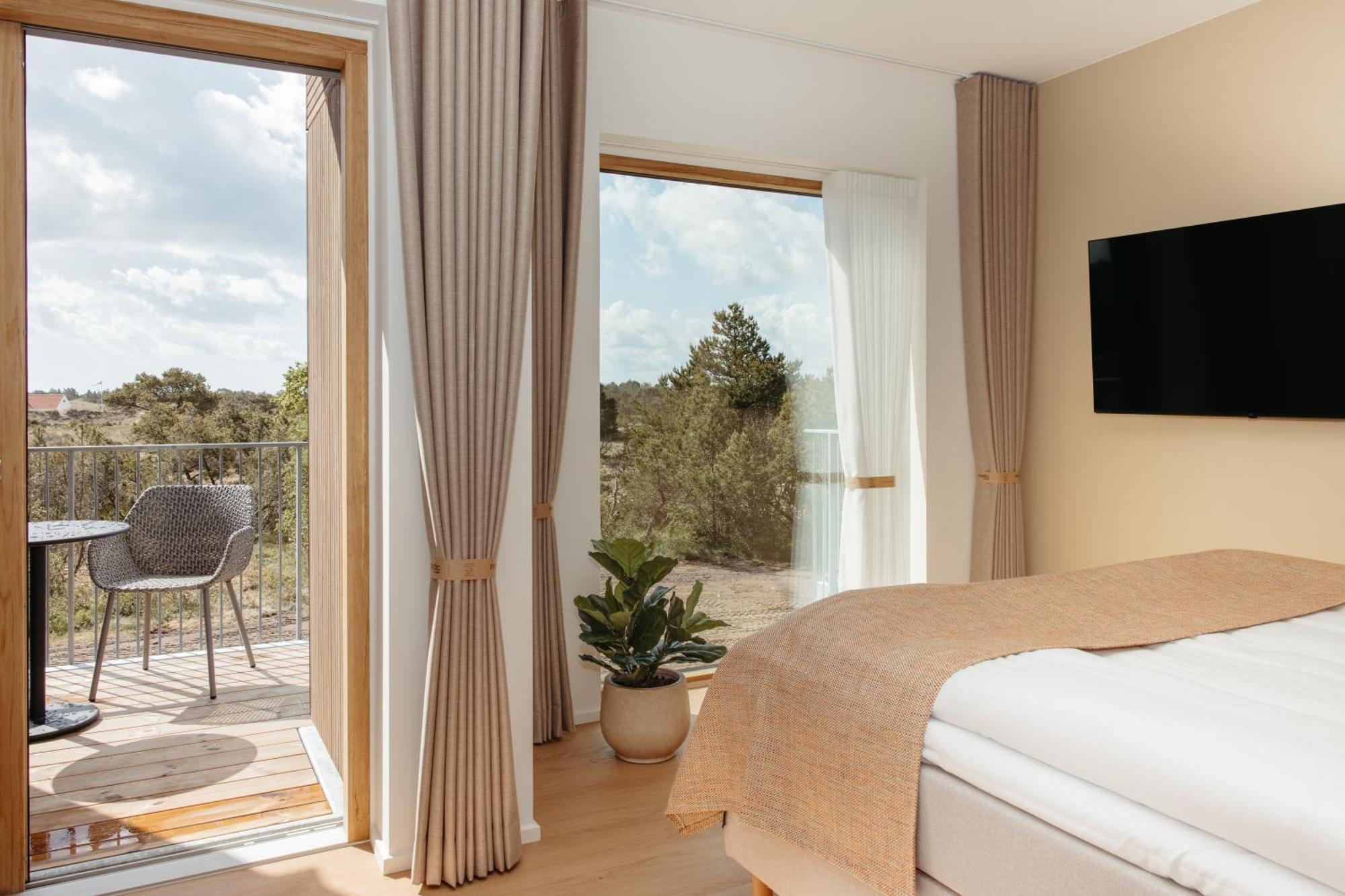 Superior Double or Twin Room with Terrace