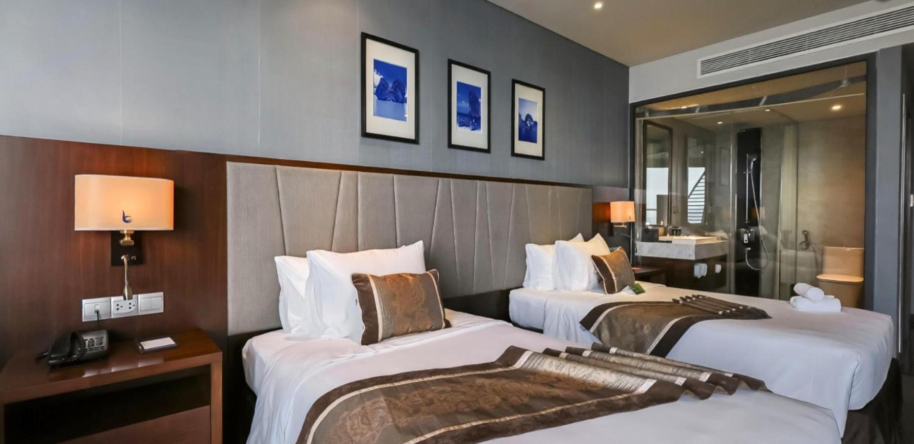 Deluxe Room with Partial Sea View - Sauna access & Stay More, Pay Less