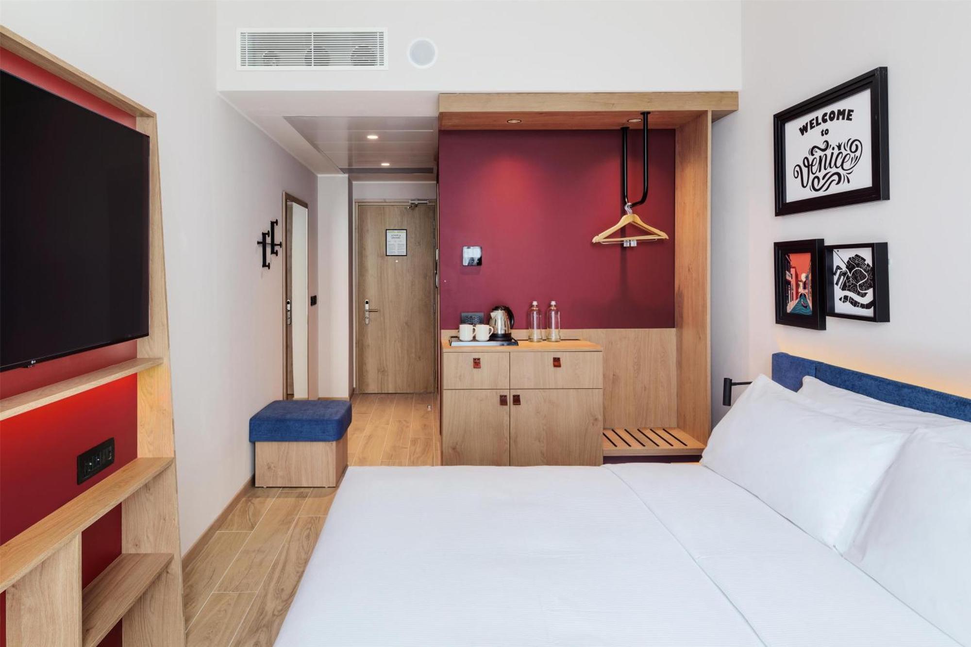 King Room