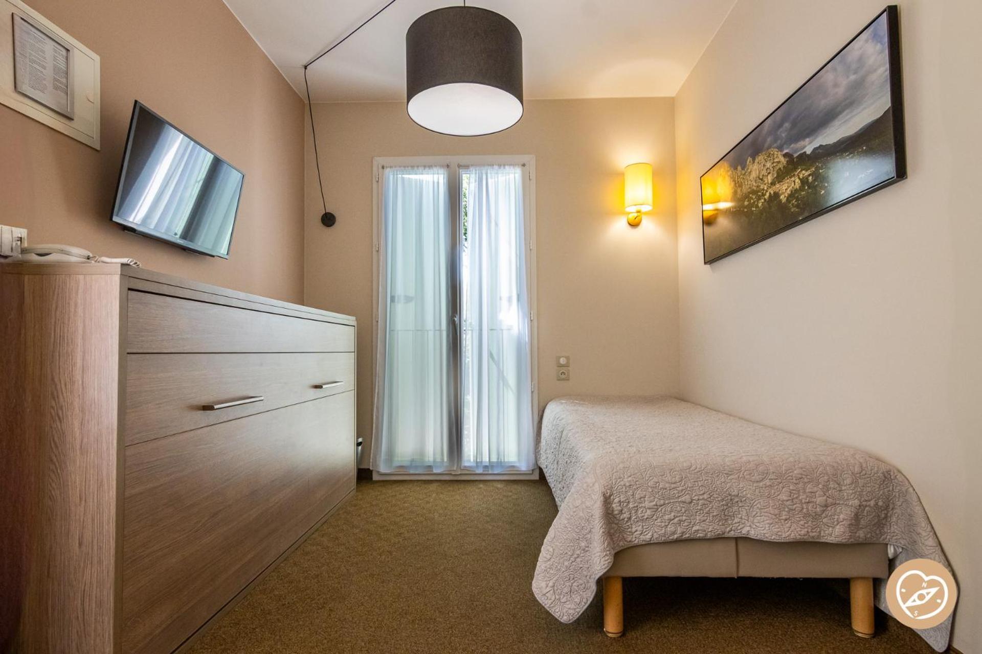 Triple Room with Garden View