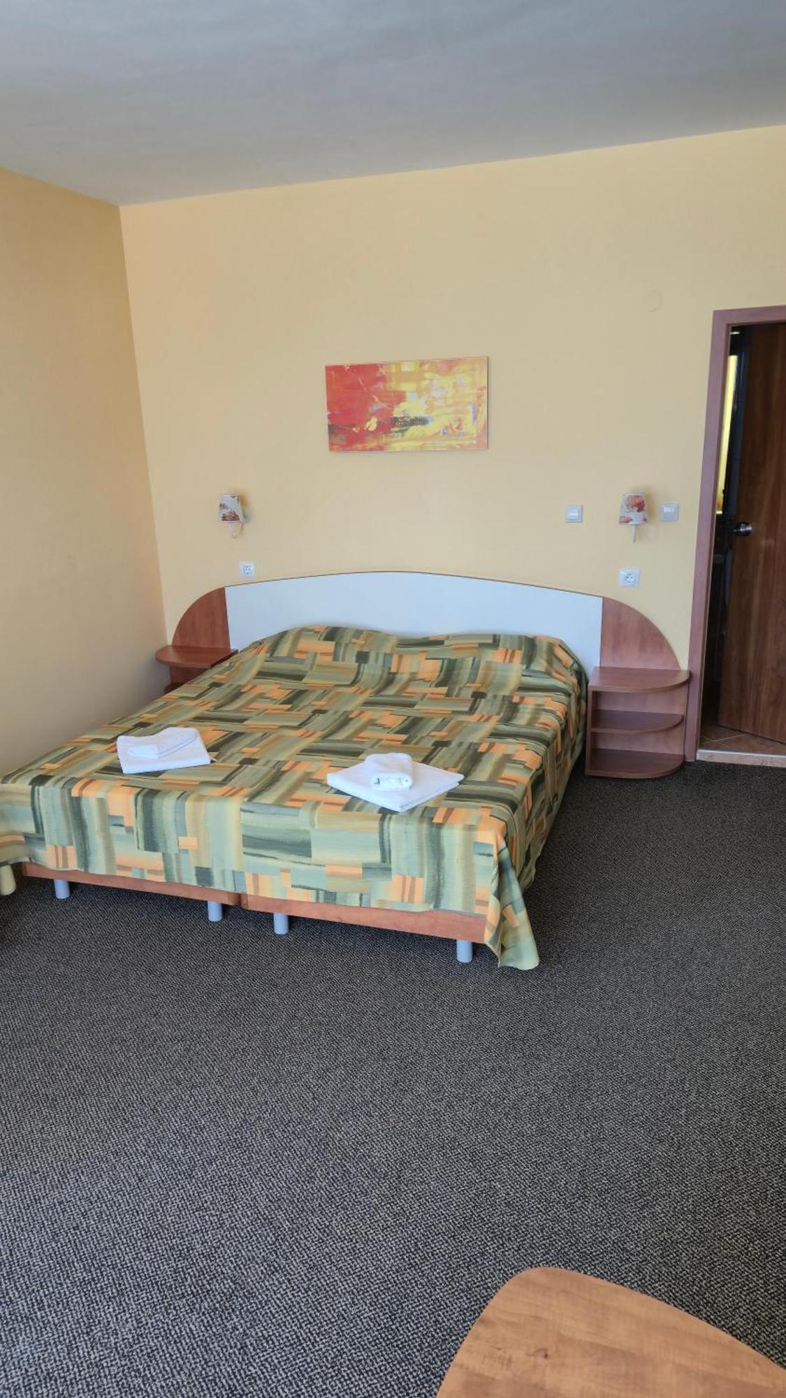Deluxe Double or Twin Room with Sea View