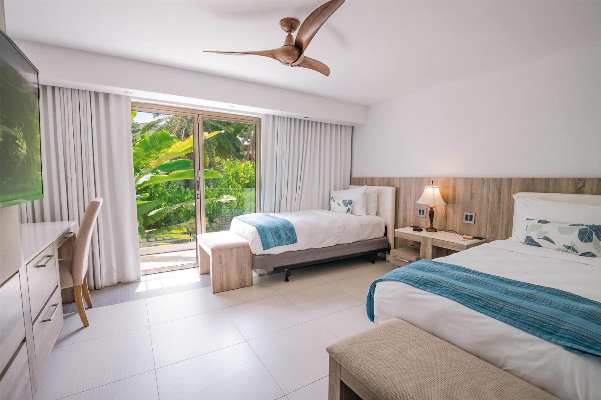 3-Bedroom Oceanfront Penthouse, 2 King Beds, 2 Twin Beds, Non-Smoking