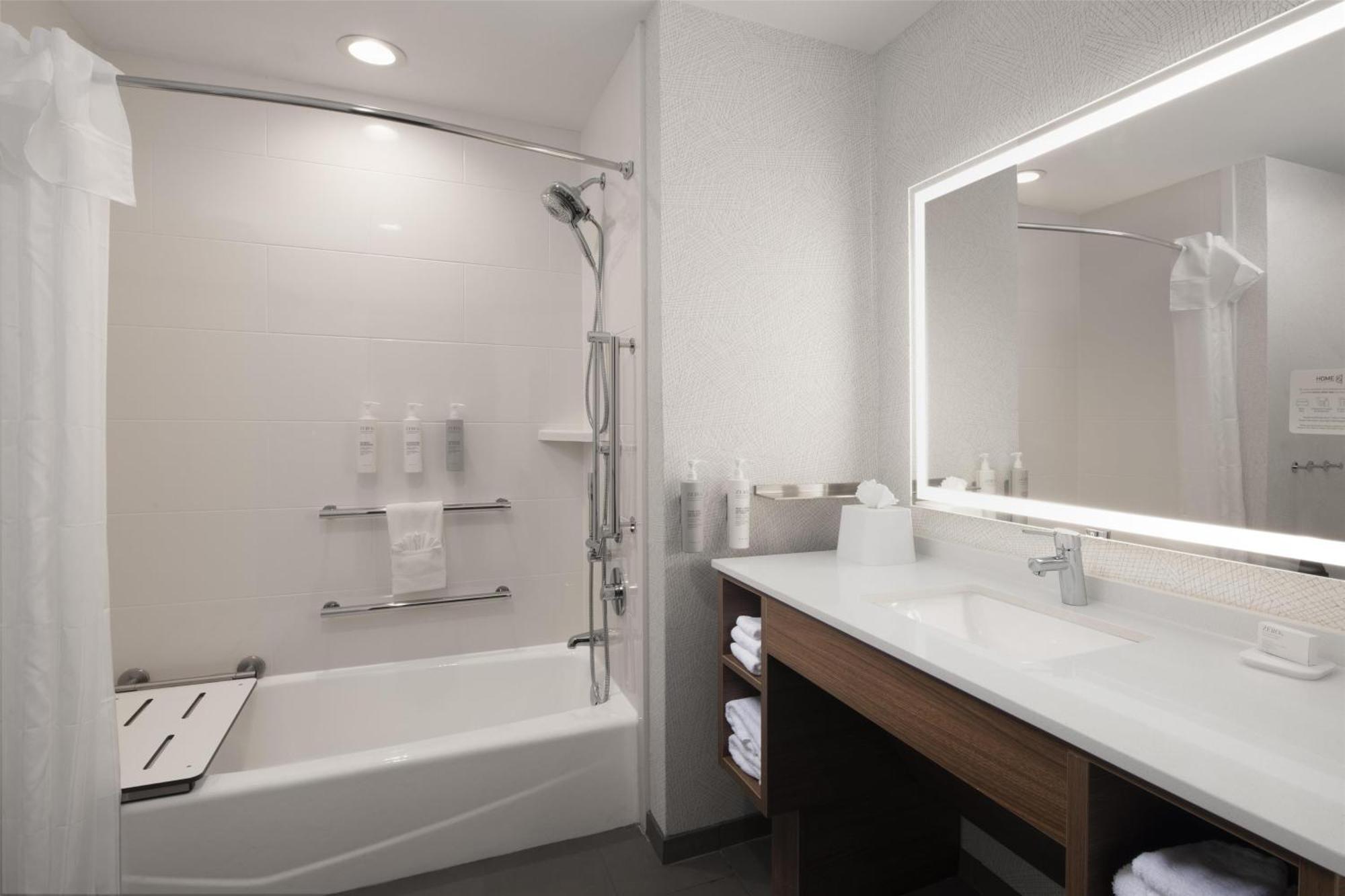 King Studio Suite