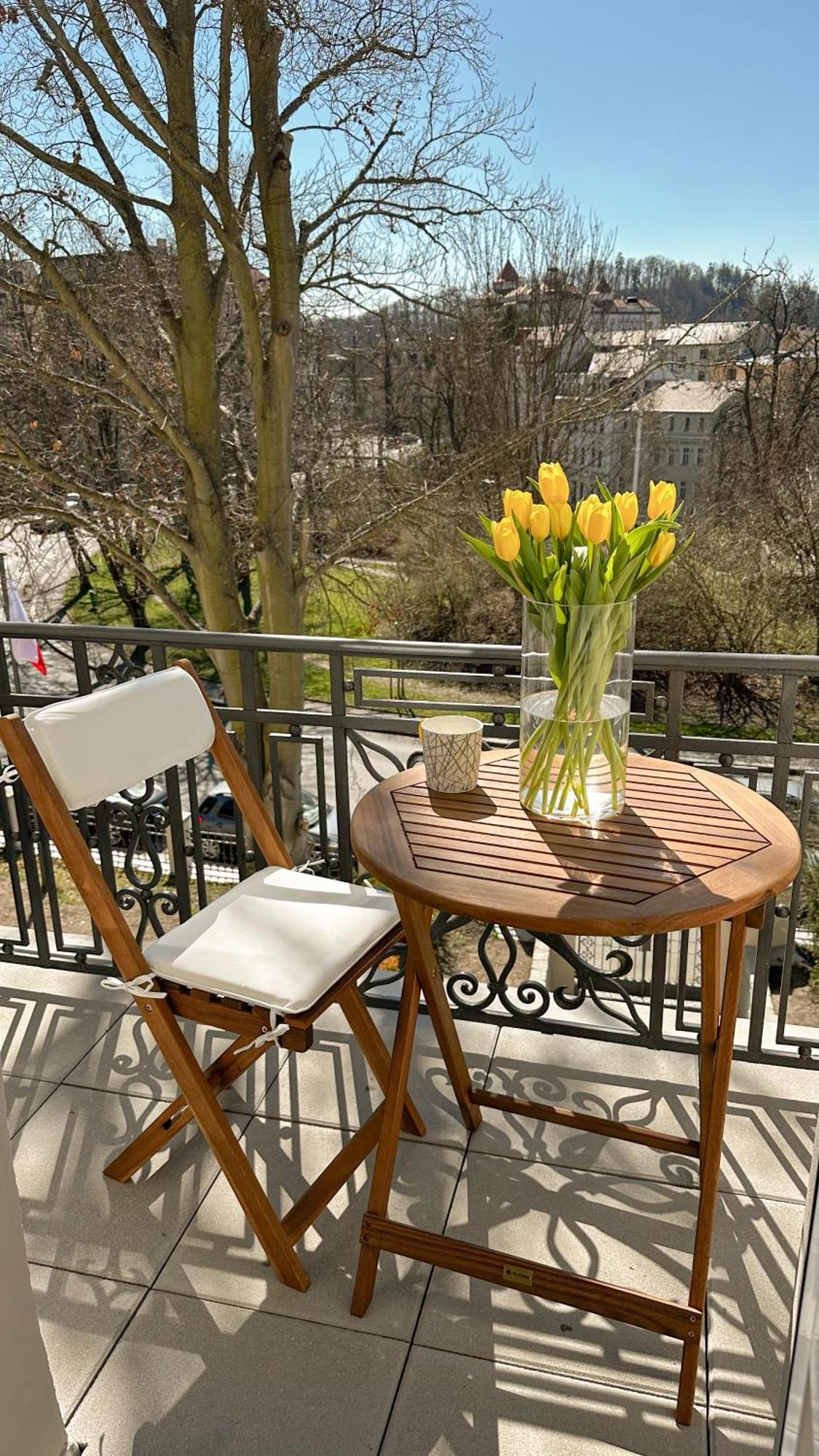 Apartment with Balcony