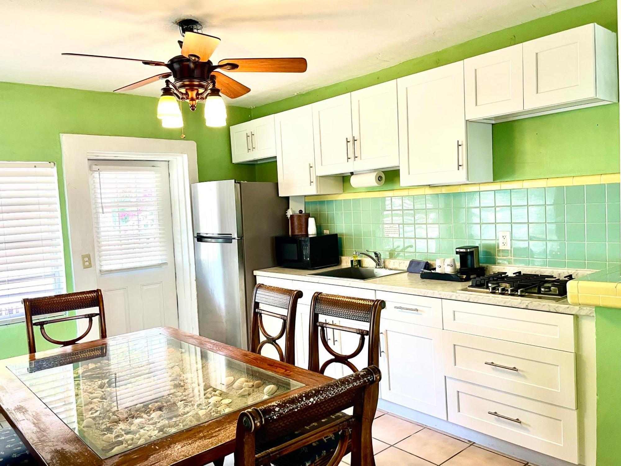 Paradise Two Double Beds Waterfront Suite