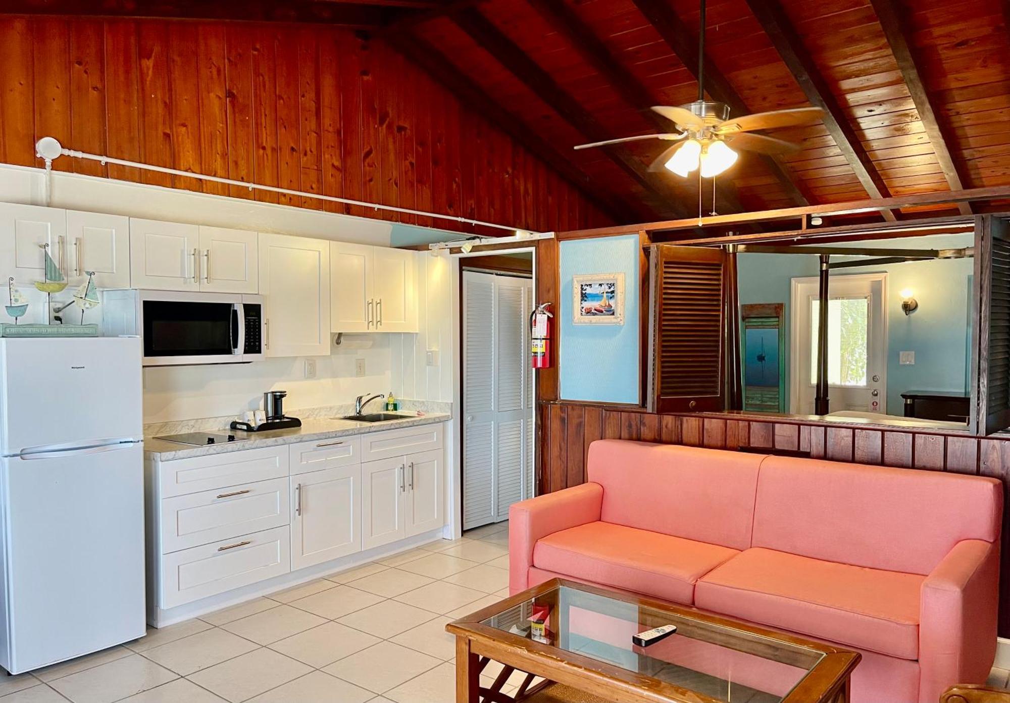 Sailaway King Waterfront Suite