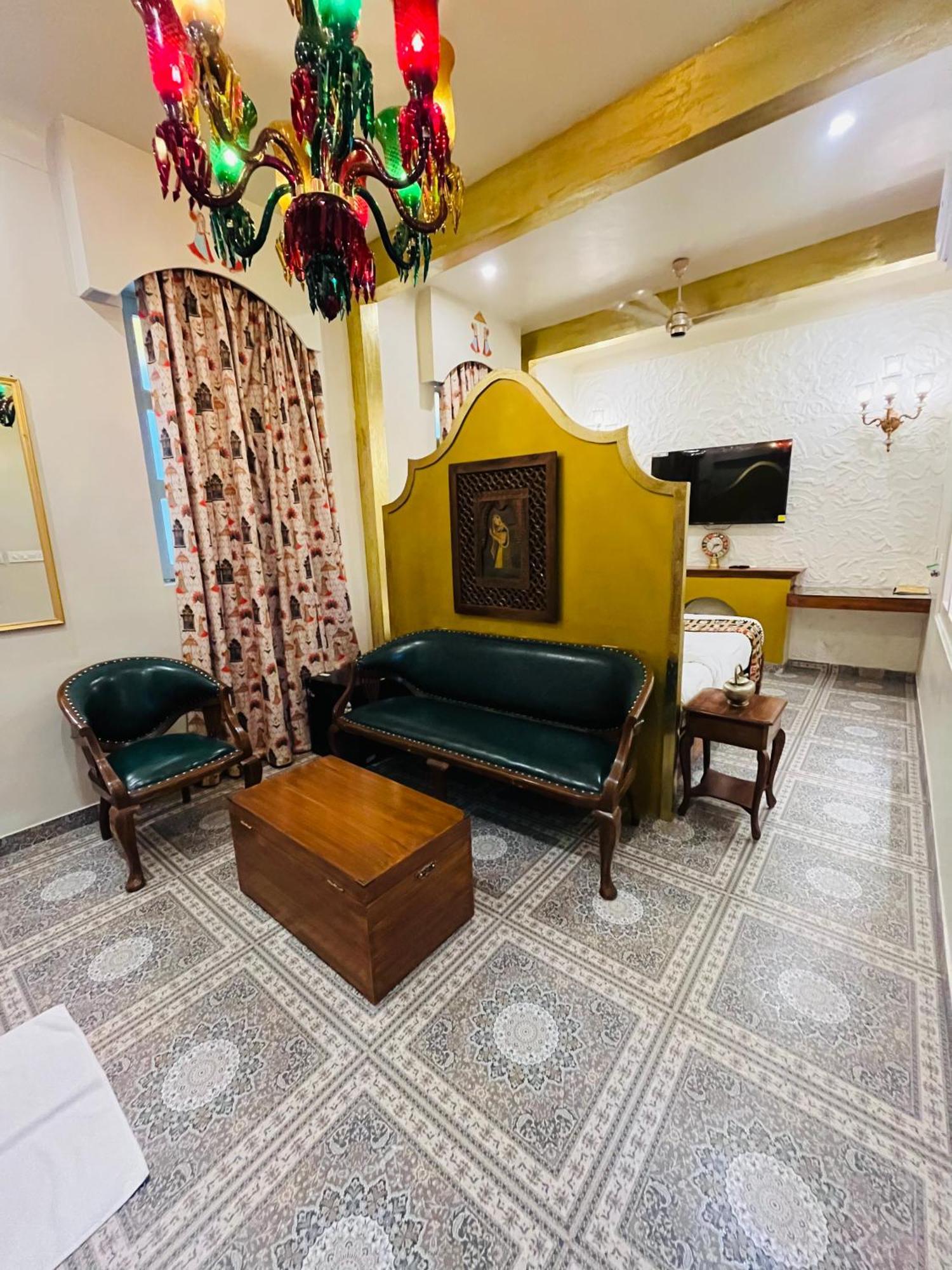 Maharajah Suite Room