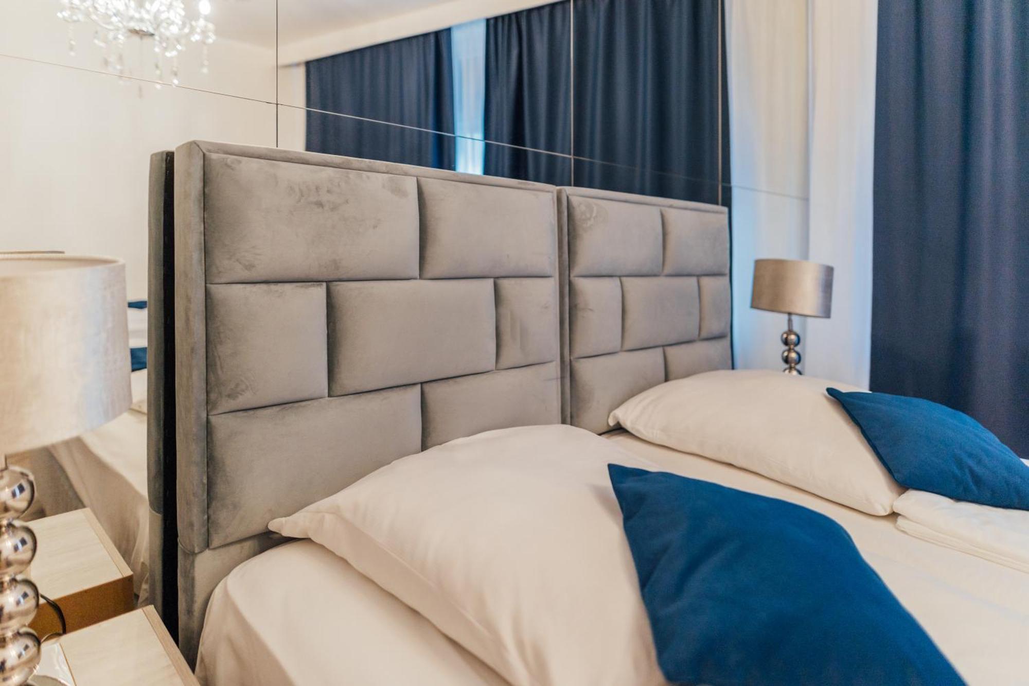 Economy Triple Room with Shared Bathroom