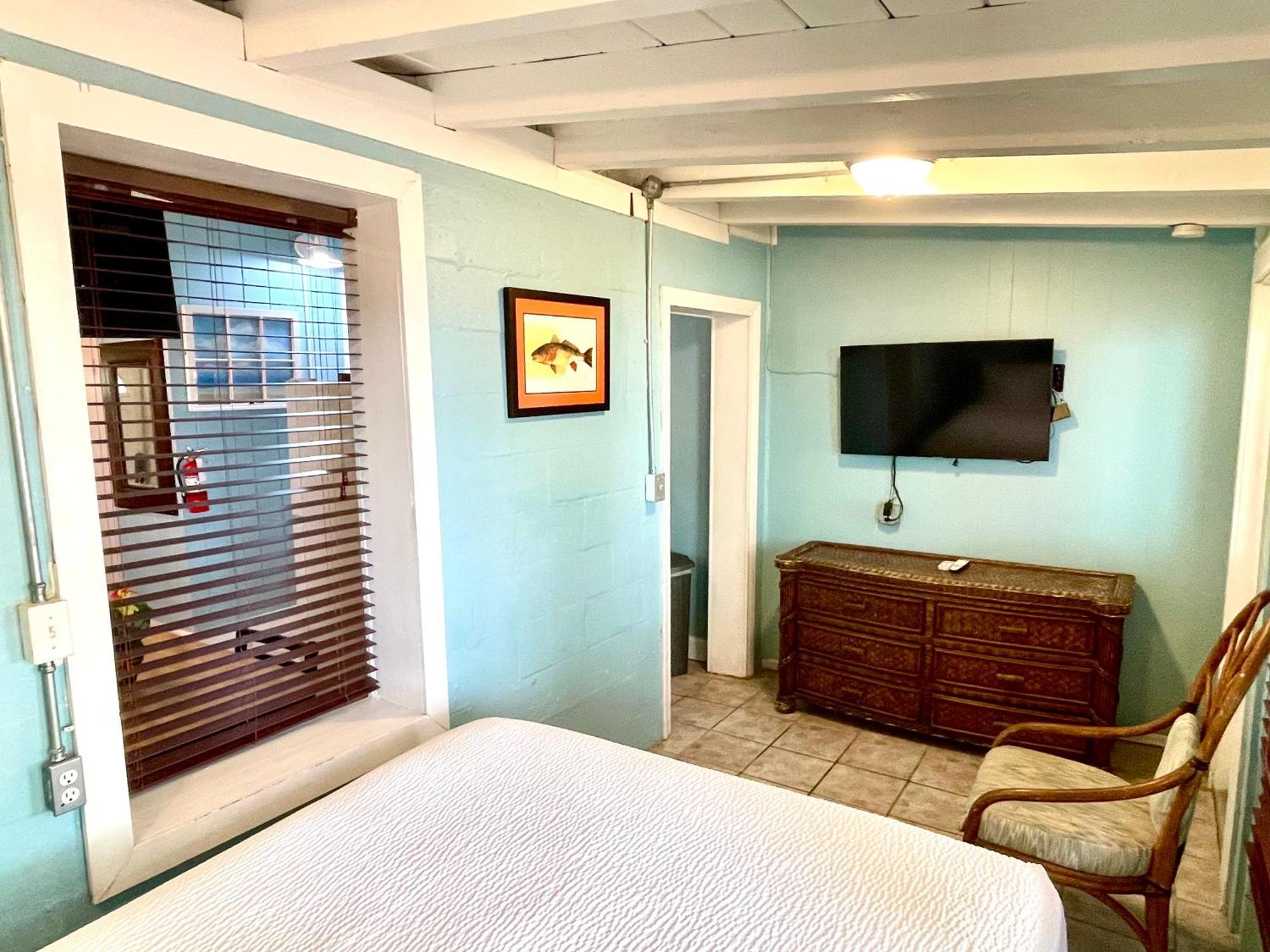 Beach Daze Waterfront Suite