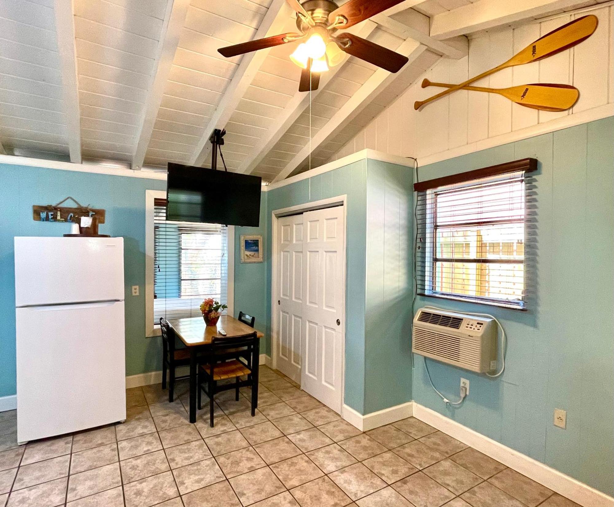 Beach Daze Waterfront Suite