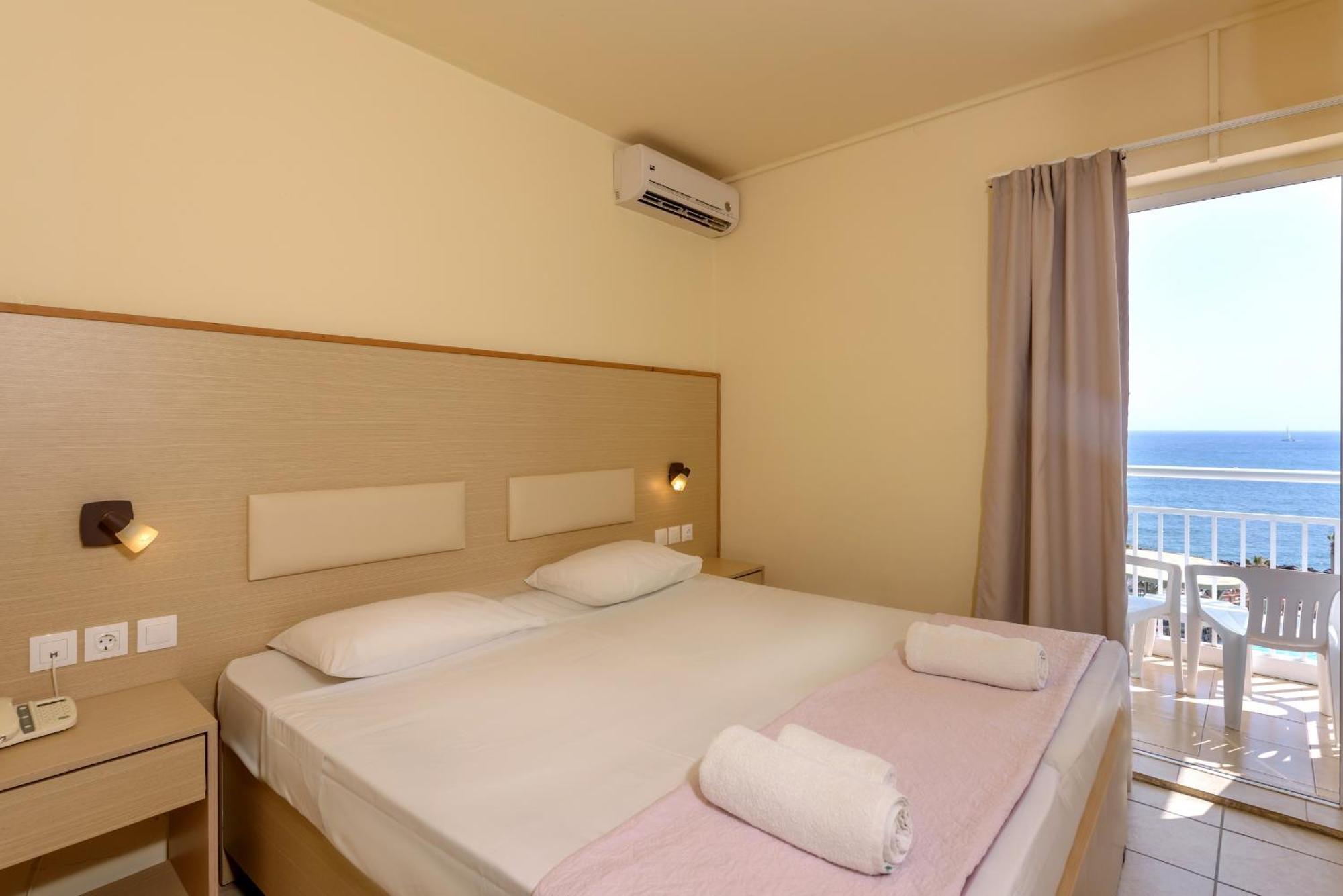 Standard Room with Sea View
