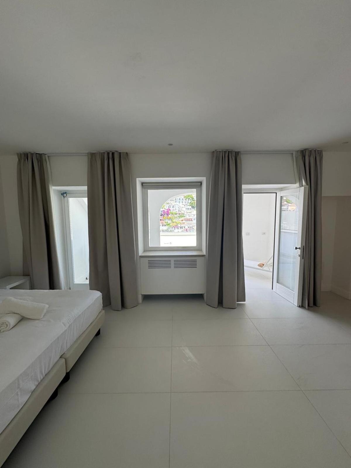 Suite with Hot Tub