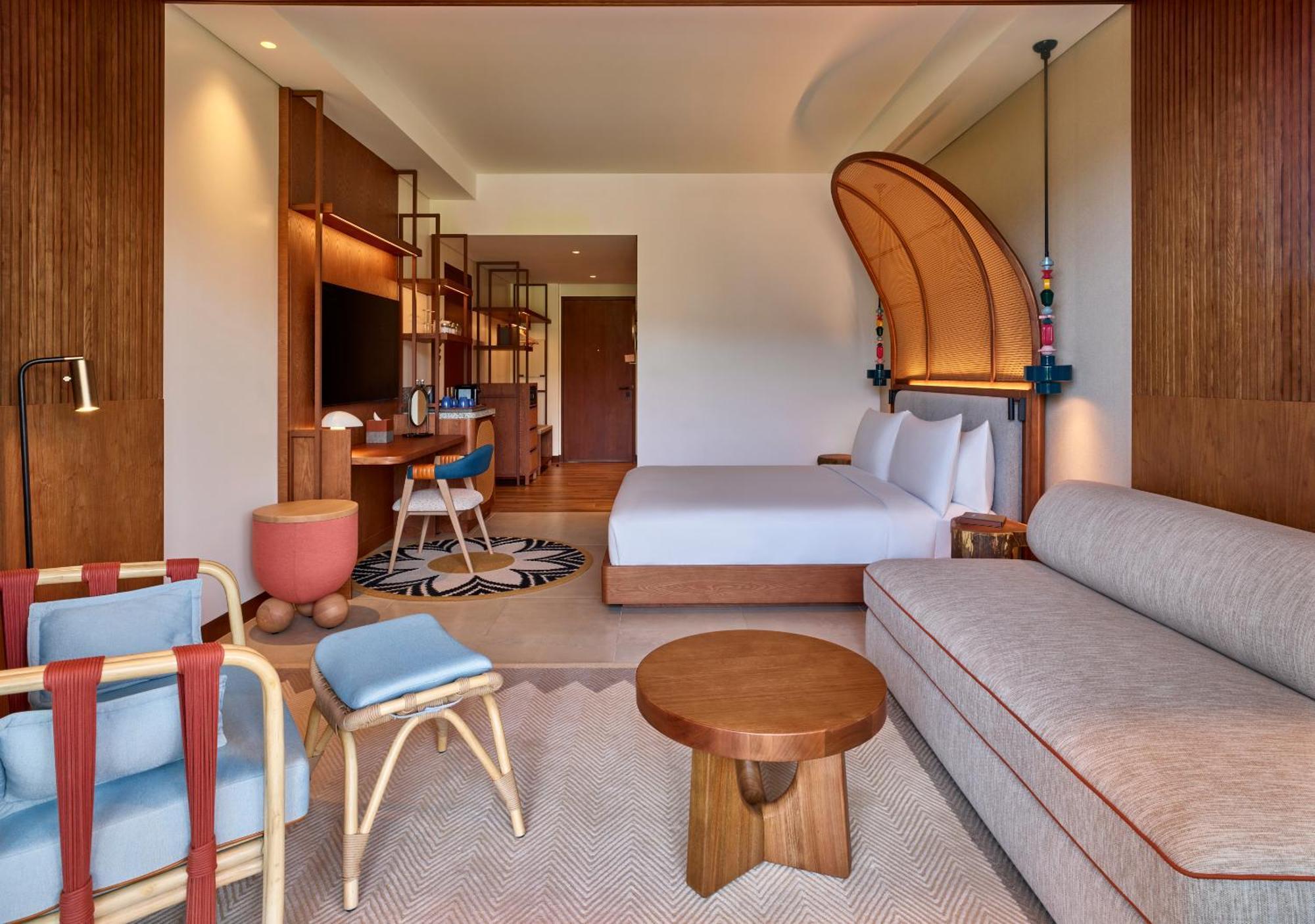Deluxe King Room with Pool View