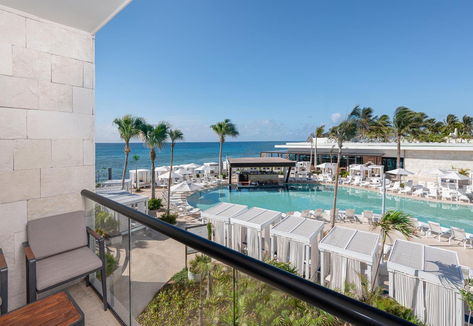 Seductive Pool View Jacuzzi Suite