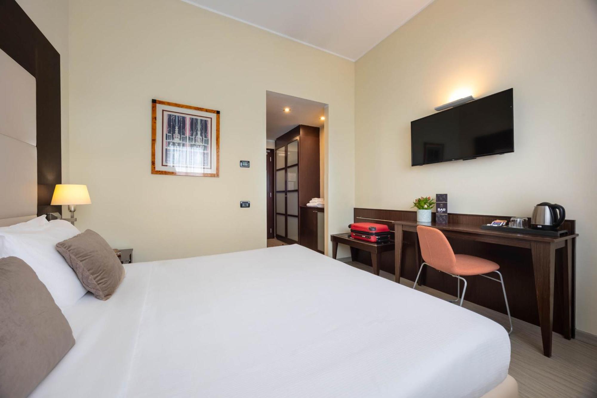 Classic Double Room