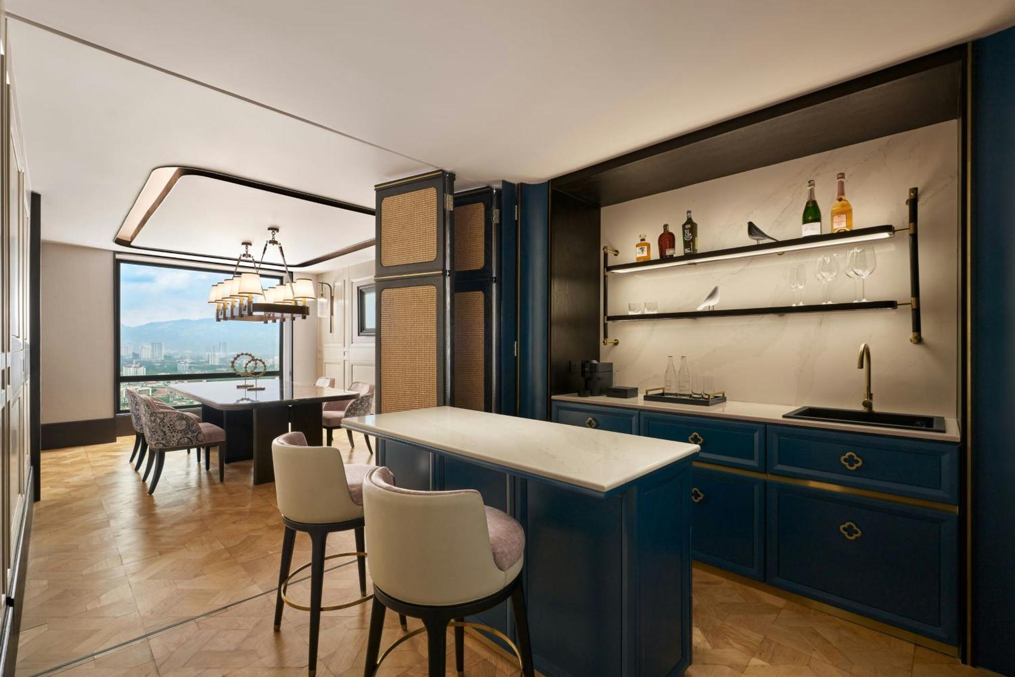 Sterling  One-Bedroom Vise Presidential King Suite