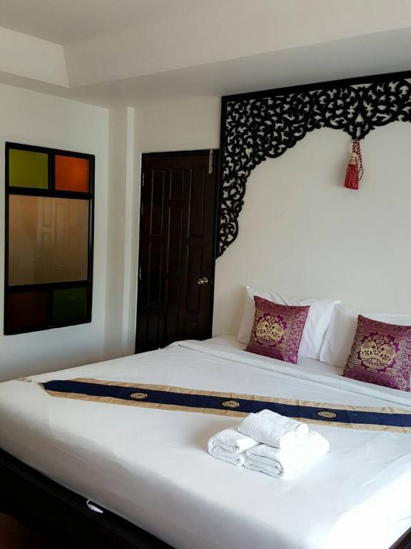 Superior Double Room with Pool View