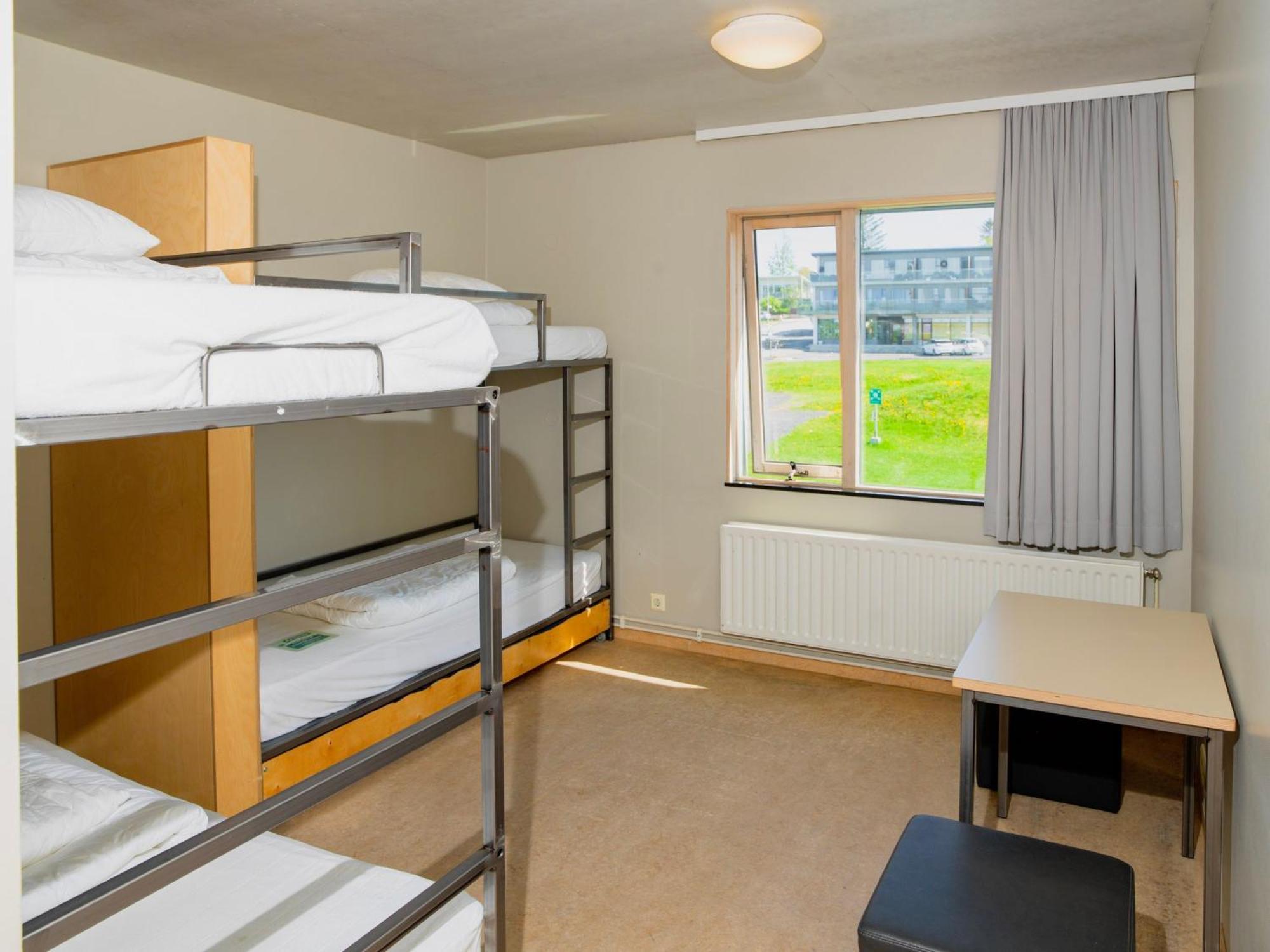 Single bed in 4-Bed MIXED Dorm with Private Bathroom