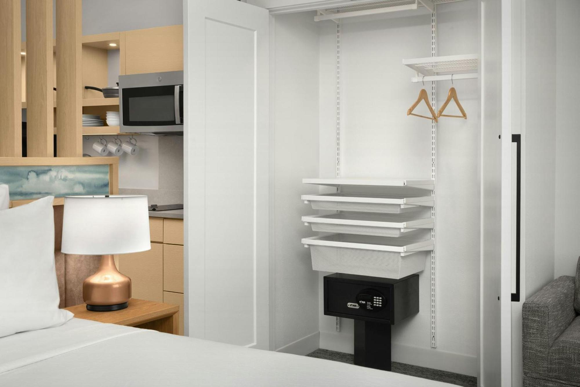 King Studio with Sofa Bed