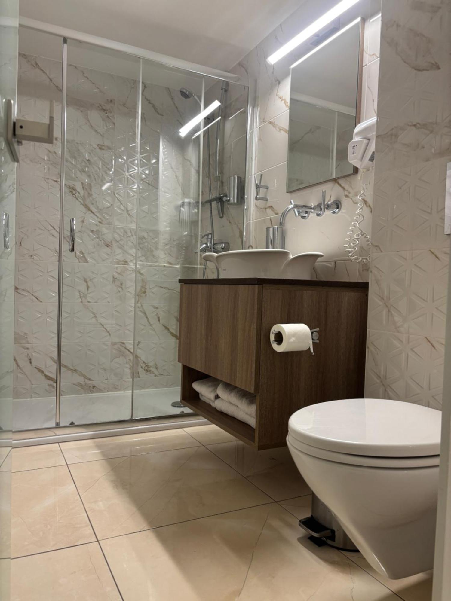 Economy Double or Twin Room