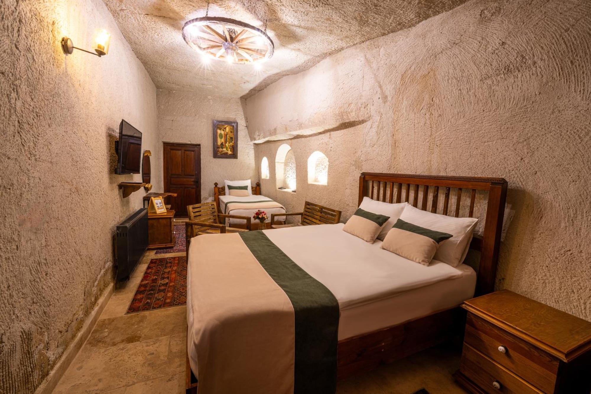 Deluxe Family Suite