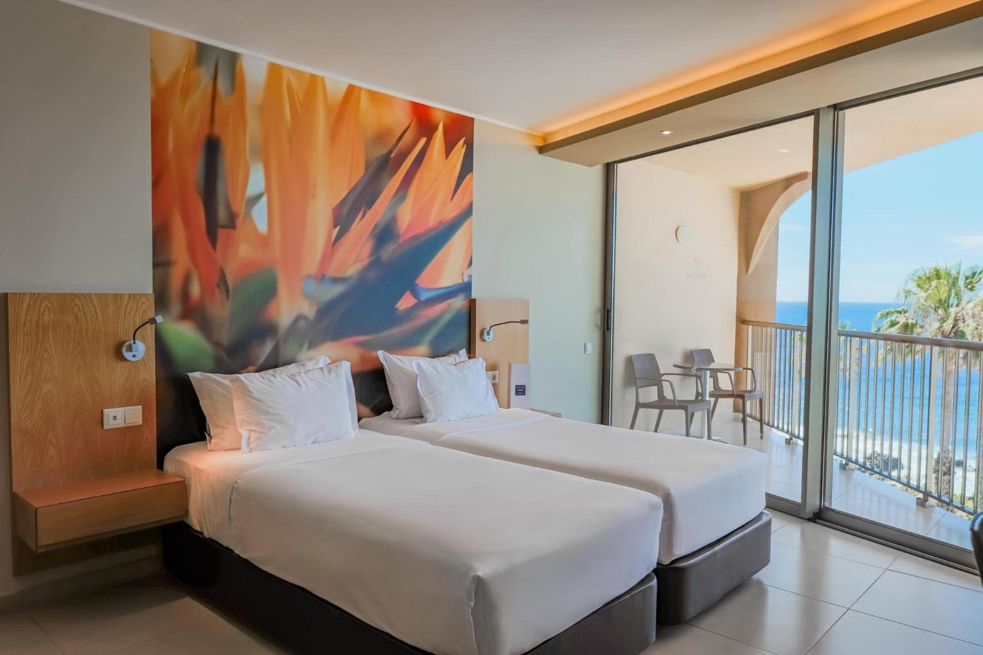 Suite with Sea View