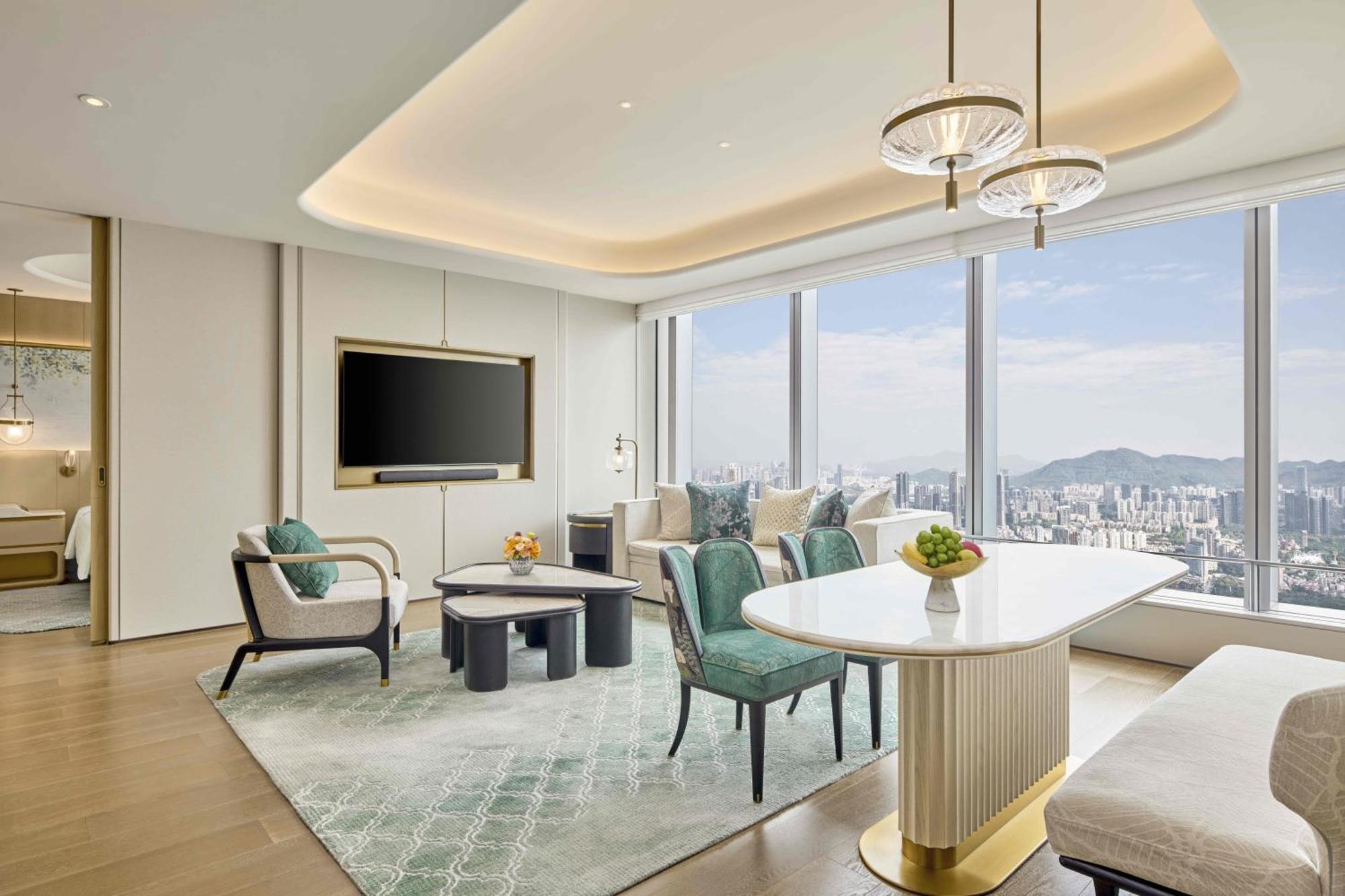 Executive Suite (Enjoy Horizon Club Executive Benefits & Mini-bar)