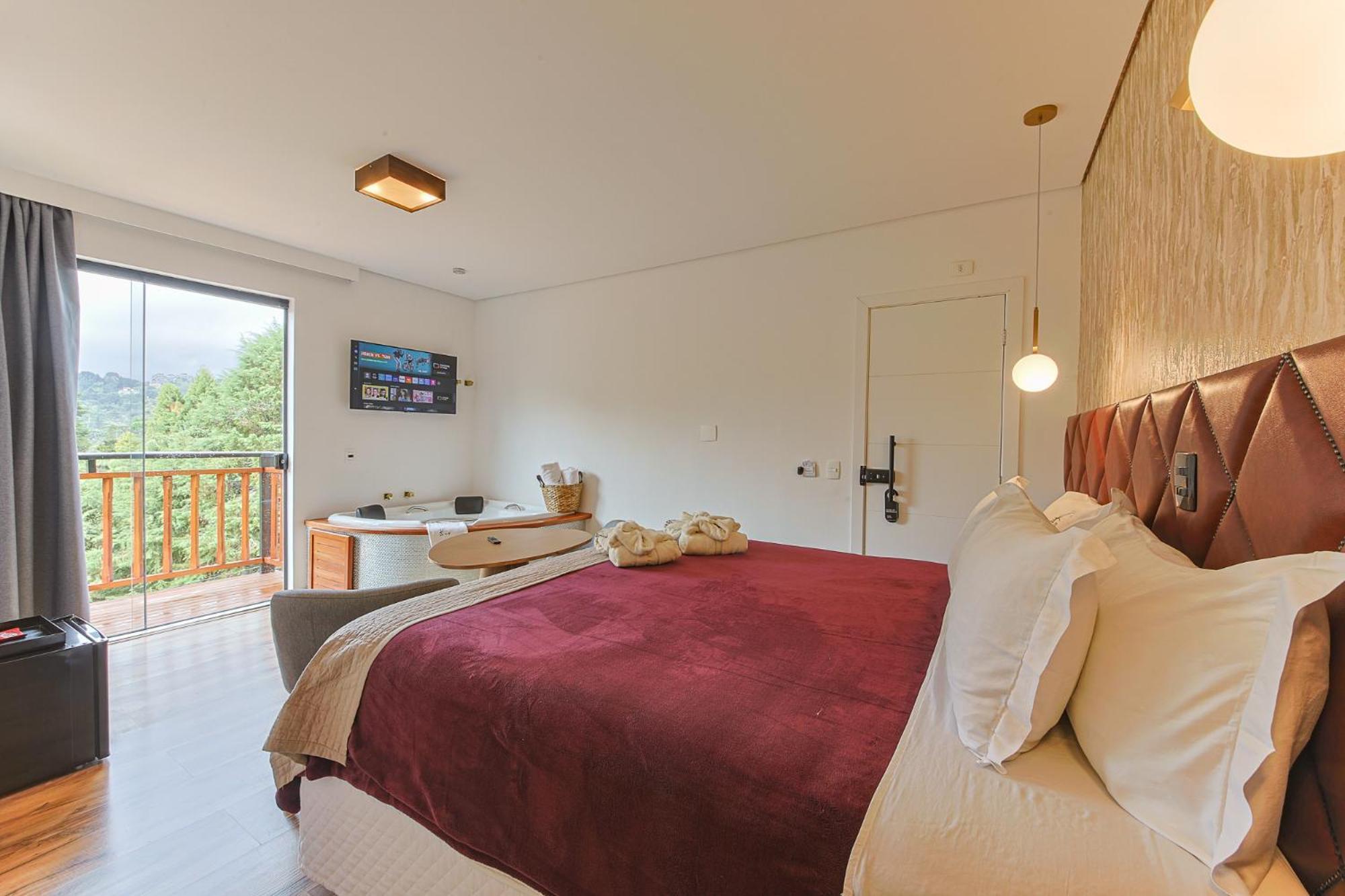 Deluxe Junior Suite